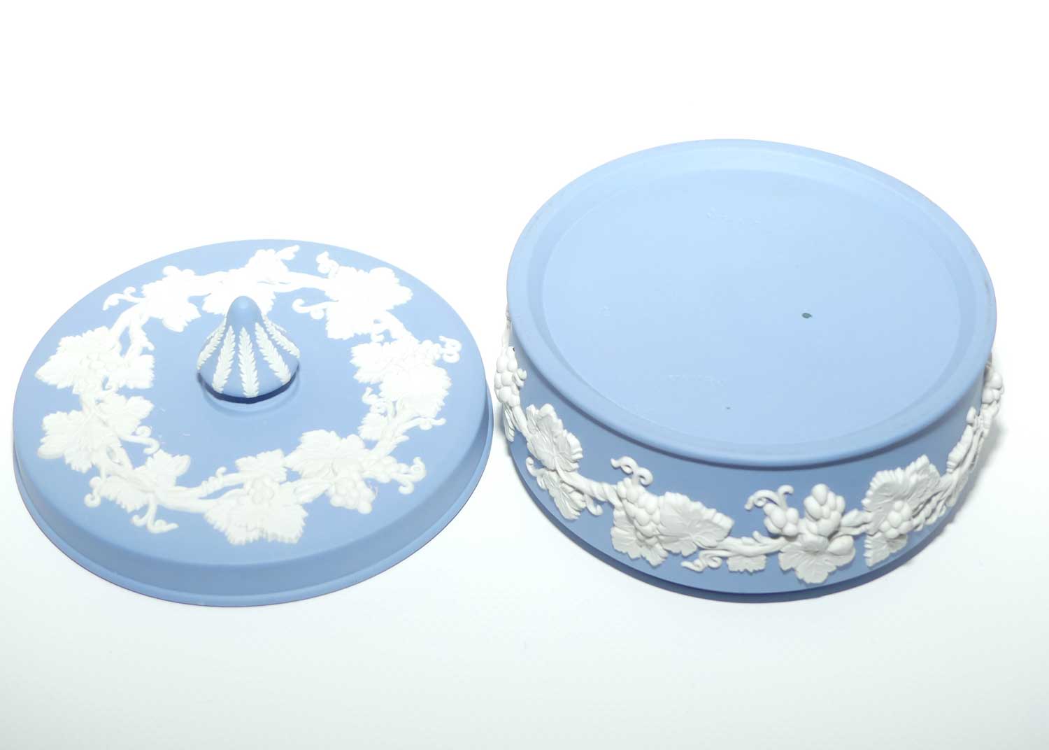Wedgwood Jasper | White on Pale Blue Grape and Vine pattern powder bowl