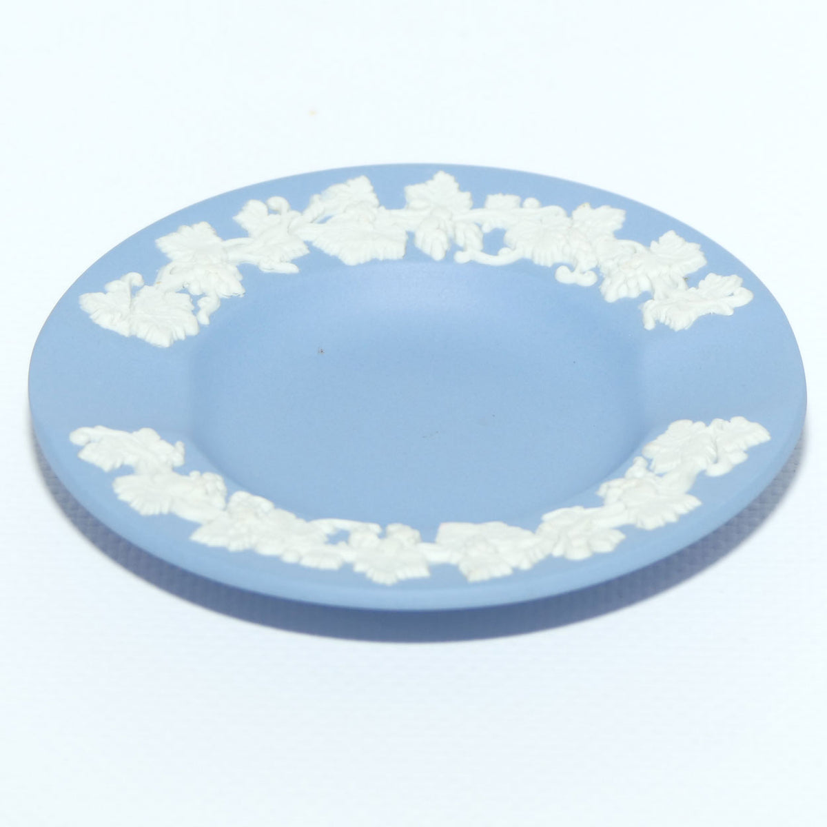 Wedgwood Jasper | White on Pale Blue | Grape and Vine Ashtray