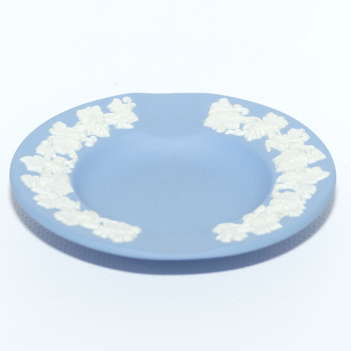 Wedgwood Jasper | White on Pale Blue | Grape and Vine Ashtray