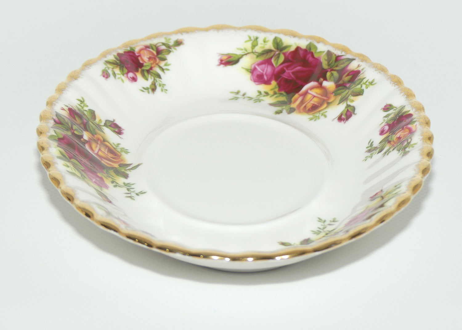 Royal Albert Bone China Old Country Roses England gravy boat and underplate | early backstamp