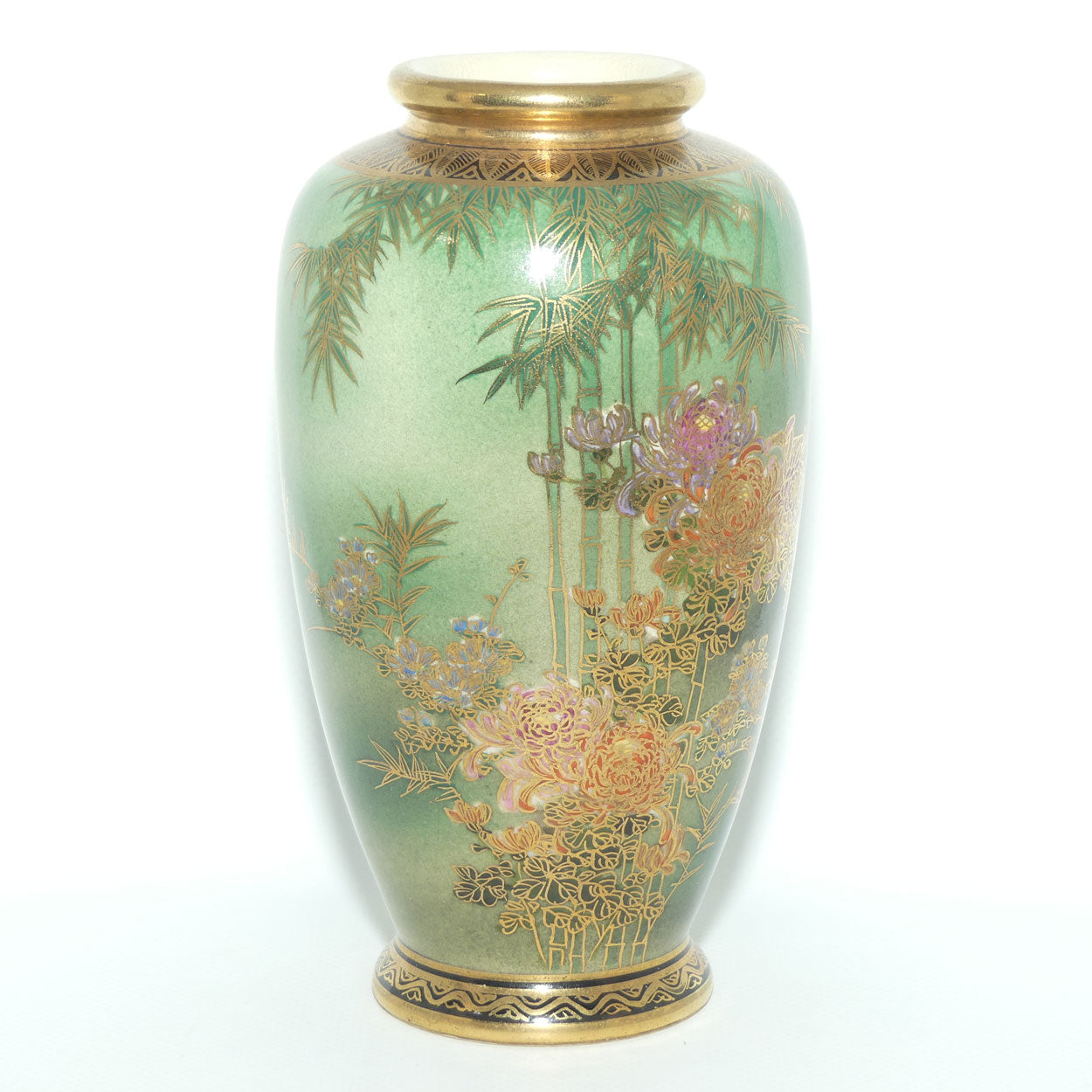 Satsuma vase depicting Bamboo and Chrysanthemum Flowers | Green ground | late Meiji | Taisho period