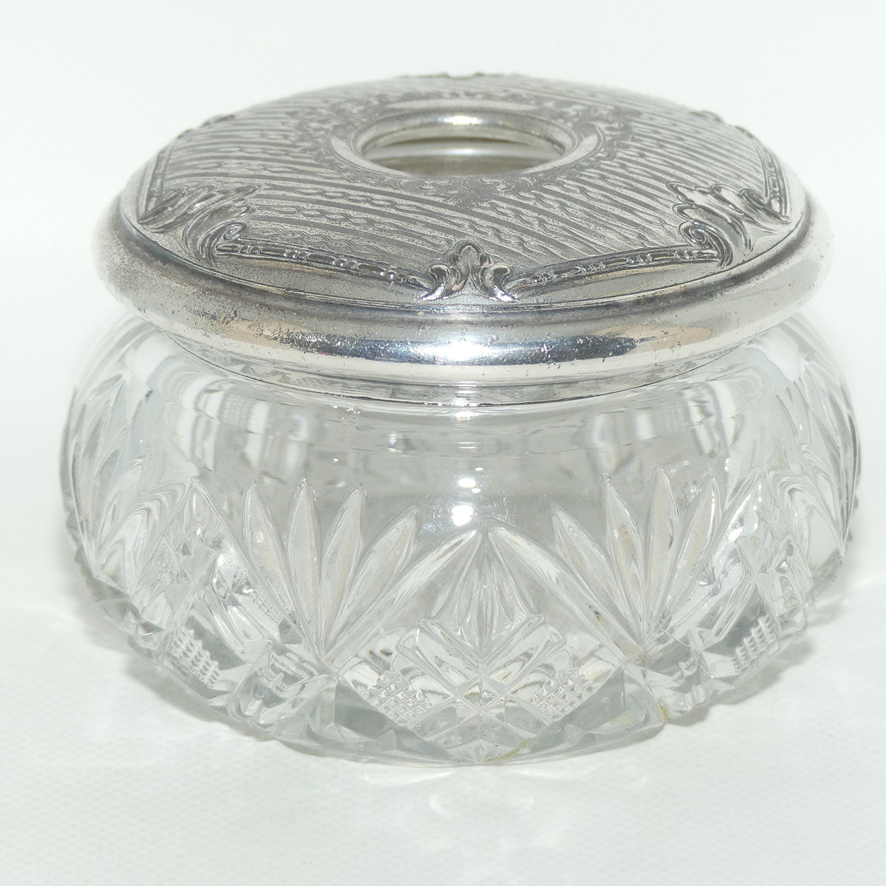 Homan Manufacturing Corp USA White Metal | Britannia Metal crystal base hair tidy
