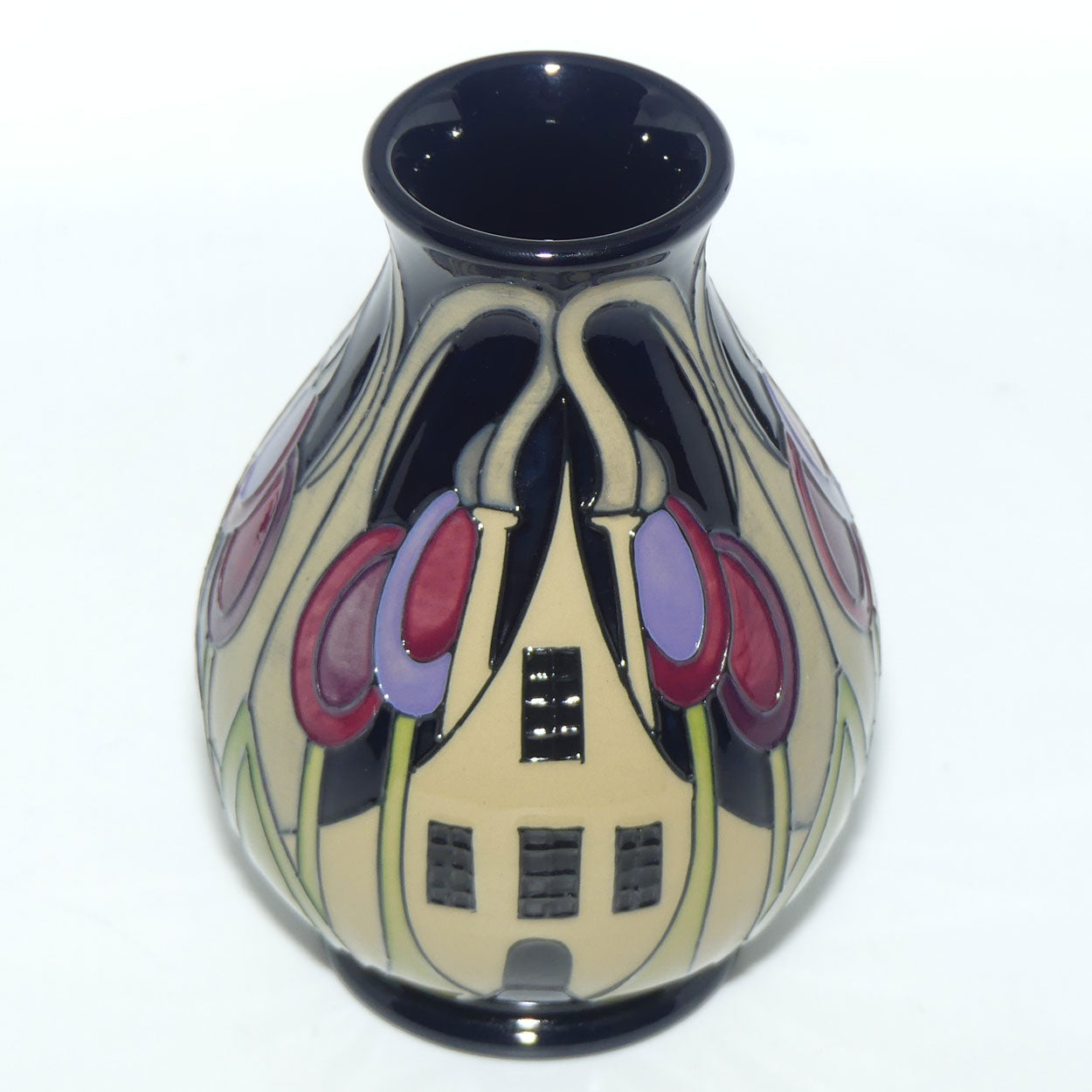 Moorcroft The Hamlet 7/5 vase