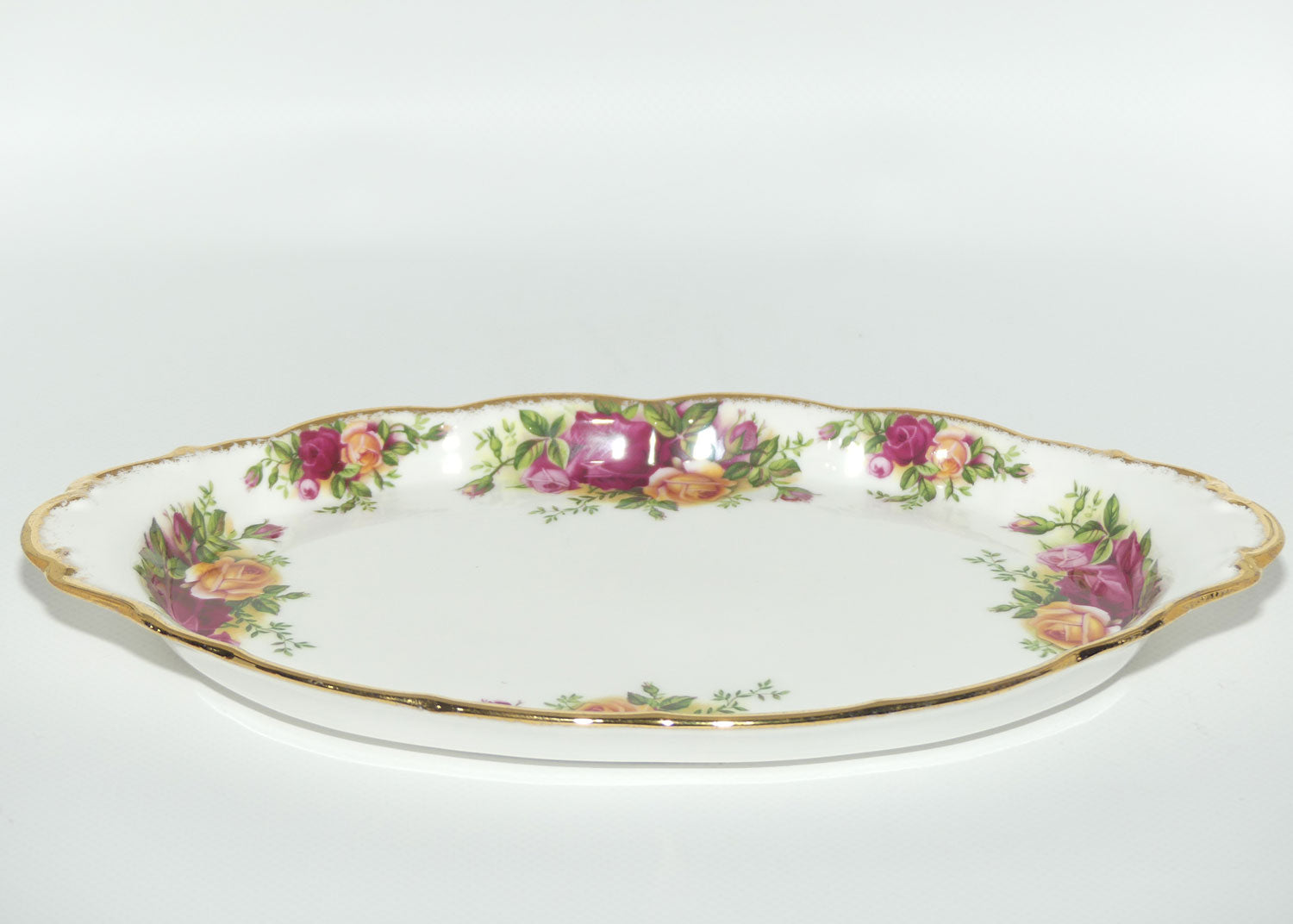 Royal Albert Bone China England Old Country Roses Oval Tray | 15cm | © 1962 Royal Albert Ltd backstamp | #1
