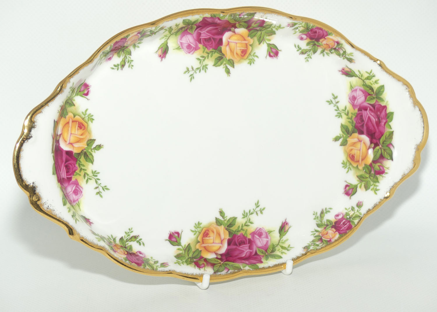 Royal Albert Bone China England Old Country Roses Oval Tray | 25cm | © 1962 Royal Albert Ltd backstamp | #2