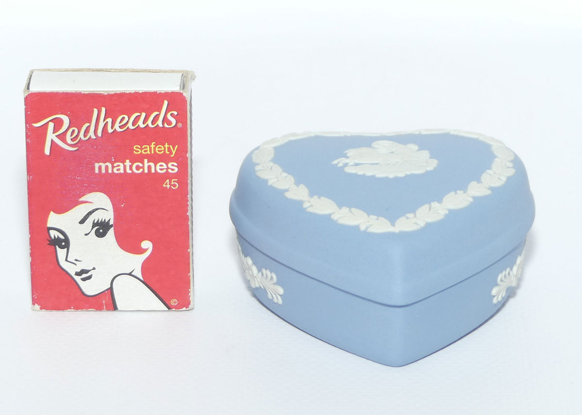 Wedgwood Jasper | White on Pale Blue | Aurora mini heart shape trinket