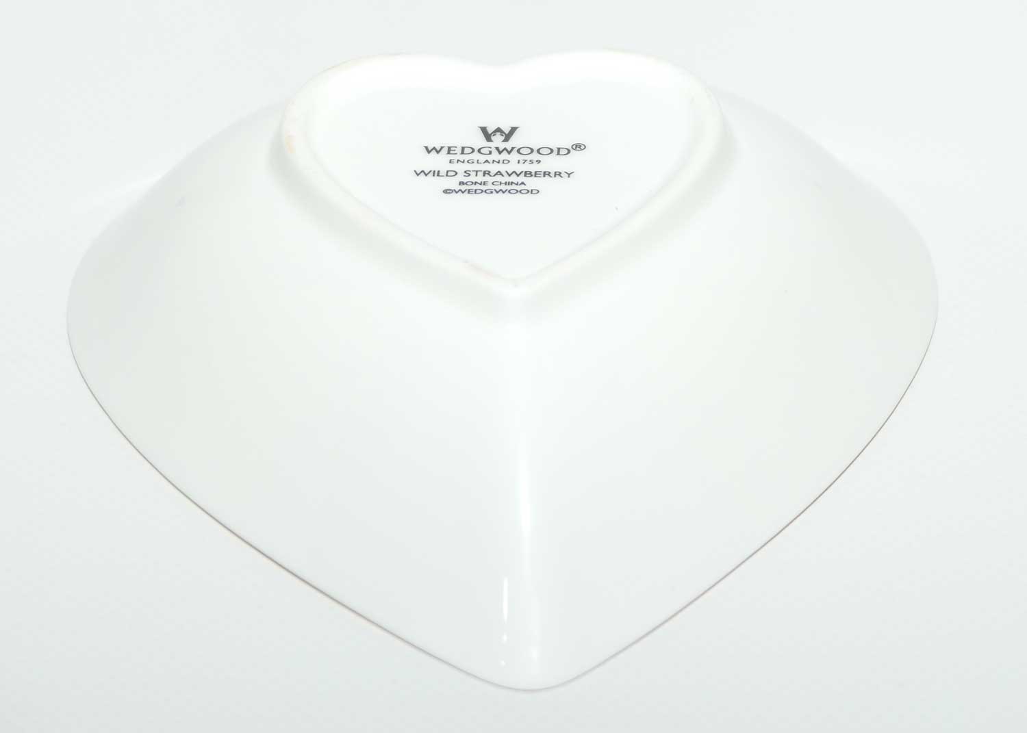 Wedgwood Bone China Wild Strawberry heart shape trinket bowl