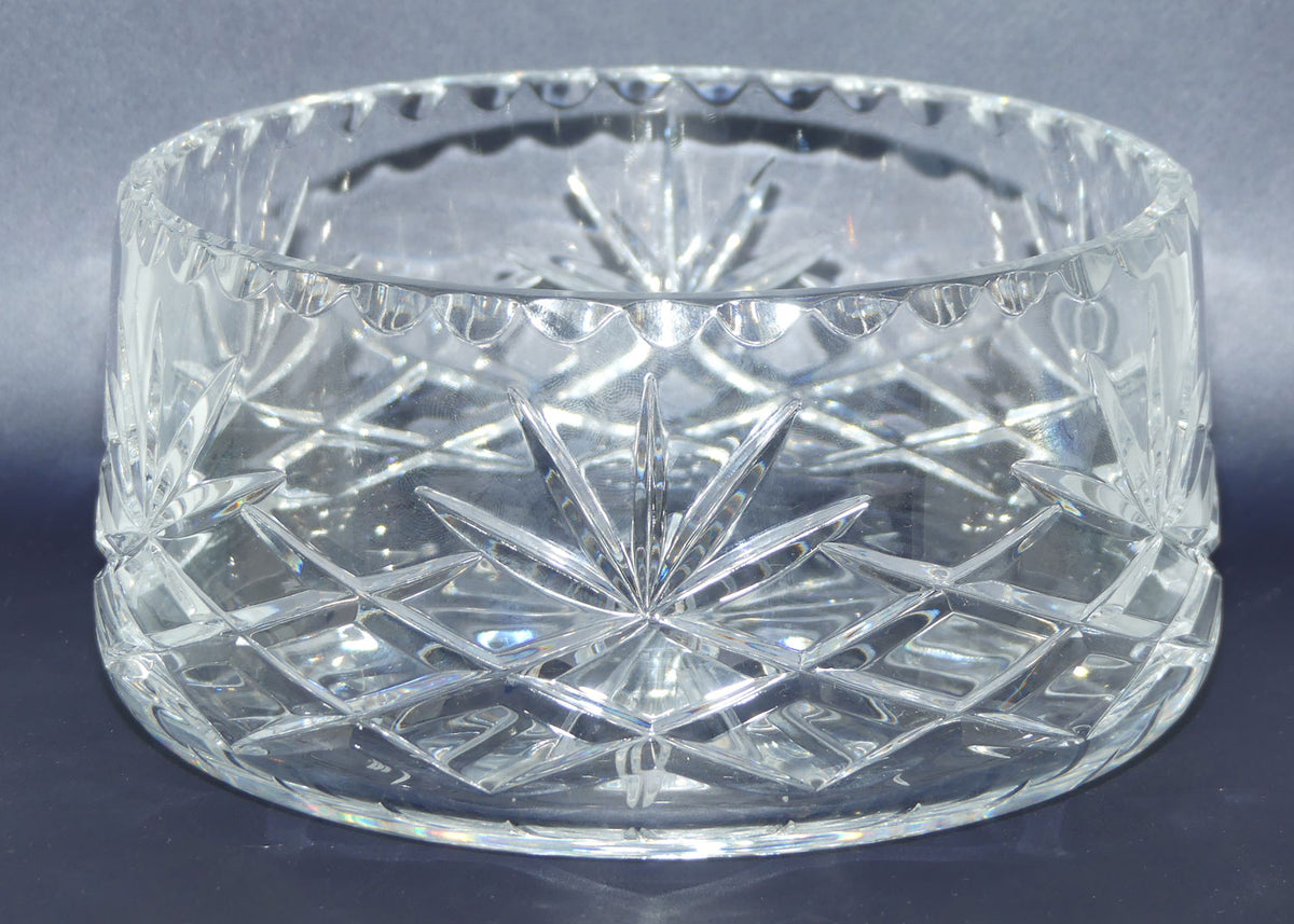 Round Crystal bowl | Heavy Facets with Facetted Rim | Star Facet to Base | 20cm diam