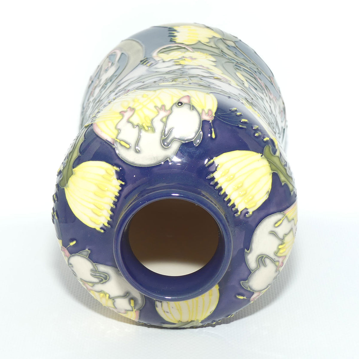 Moorcroft Honey Possums 98/8 vase | LE 2/75