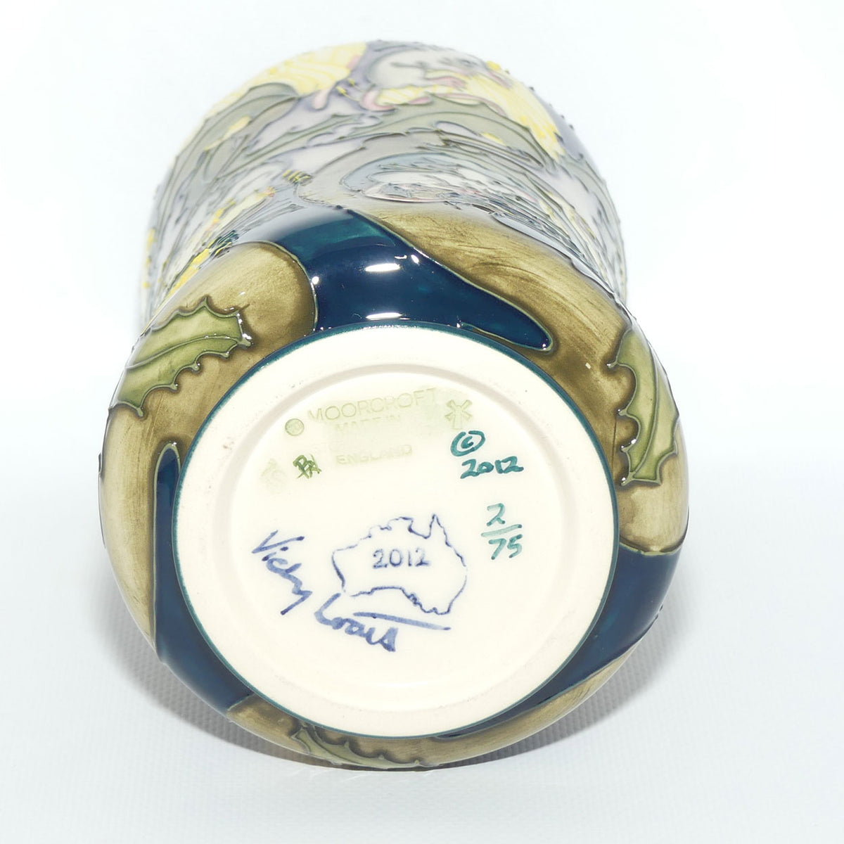 Moorcroft Honey Possums 98/8 vase | LE 2/75