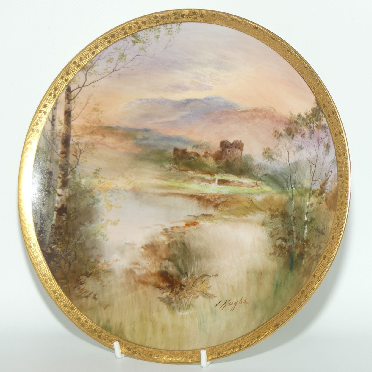 Royal Doulton hand painted Inverlochy Castle plate (Hughes)