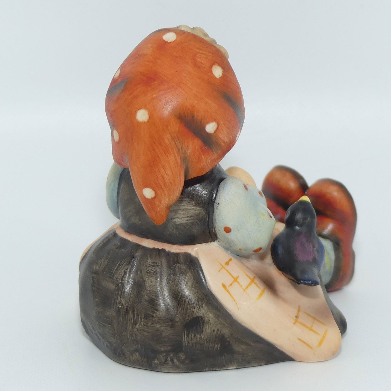 hum0069-mi-hummel-figure-happy-pastime-tmk5-2