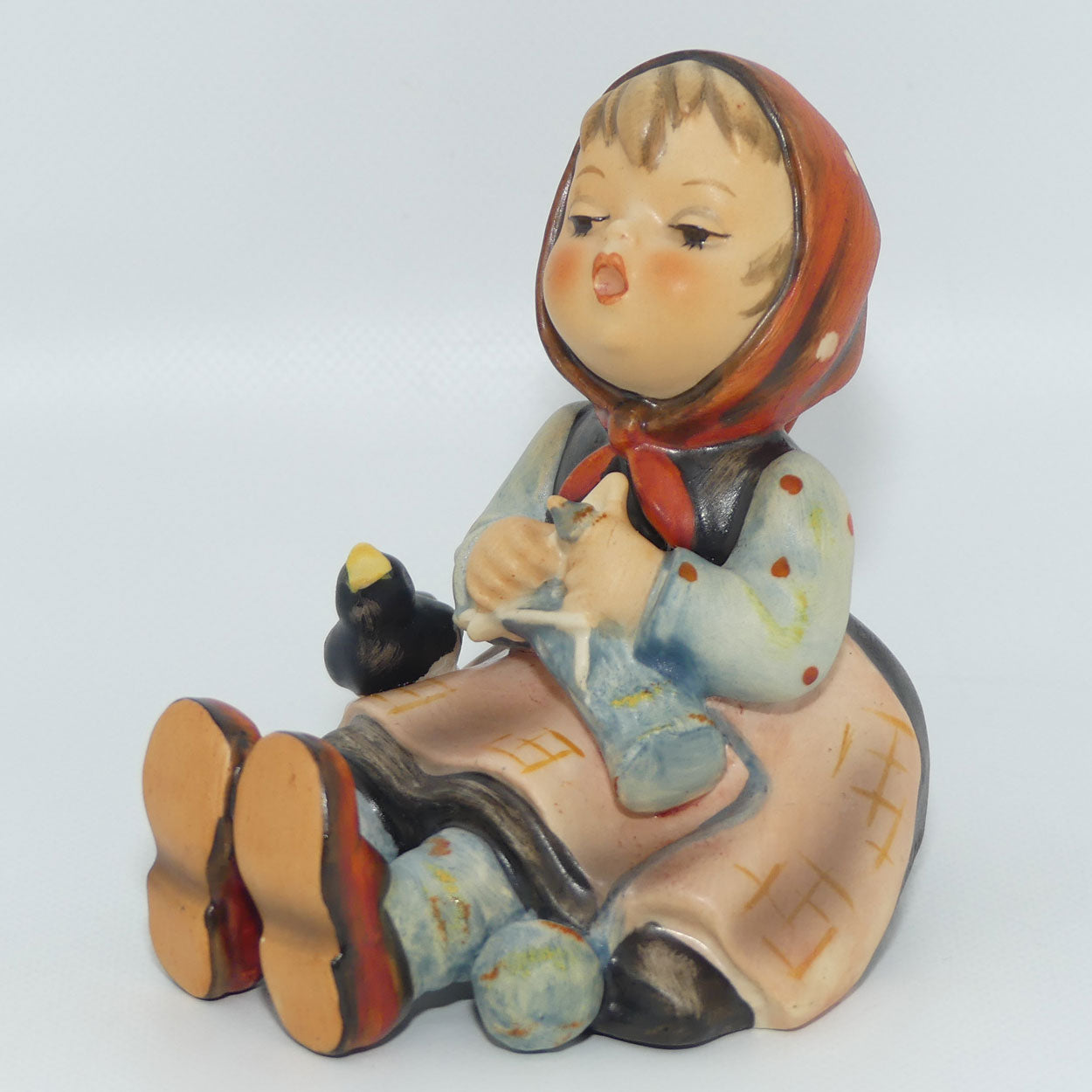 hum0069-mi-hummel-figure-happy-pastime-tmk5-2