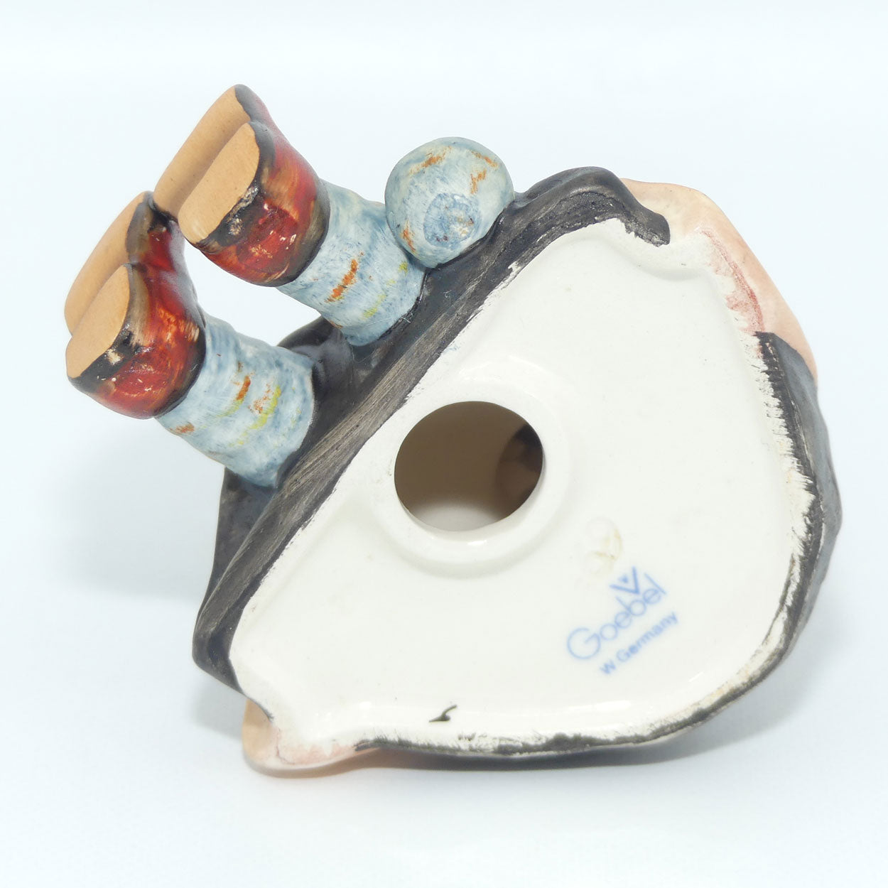 hum0069-mi-hummel-figure-happy-pastime-tmk5-2