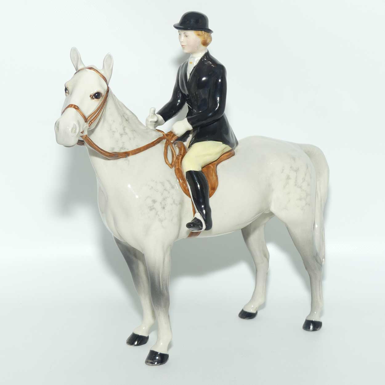 #1730 Beswick Huntswoman | On Standing Horse | Grey #1