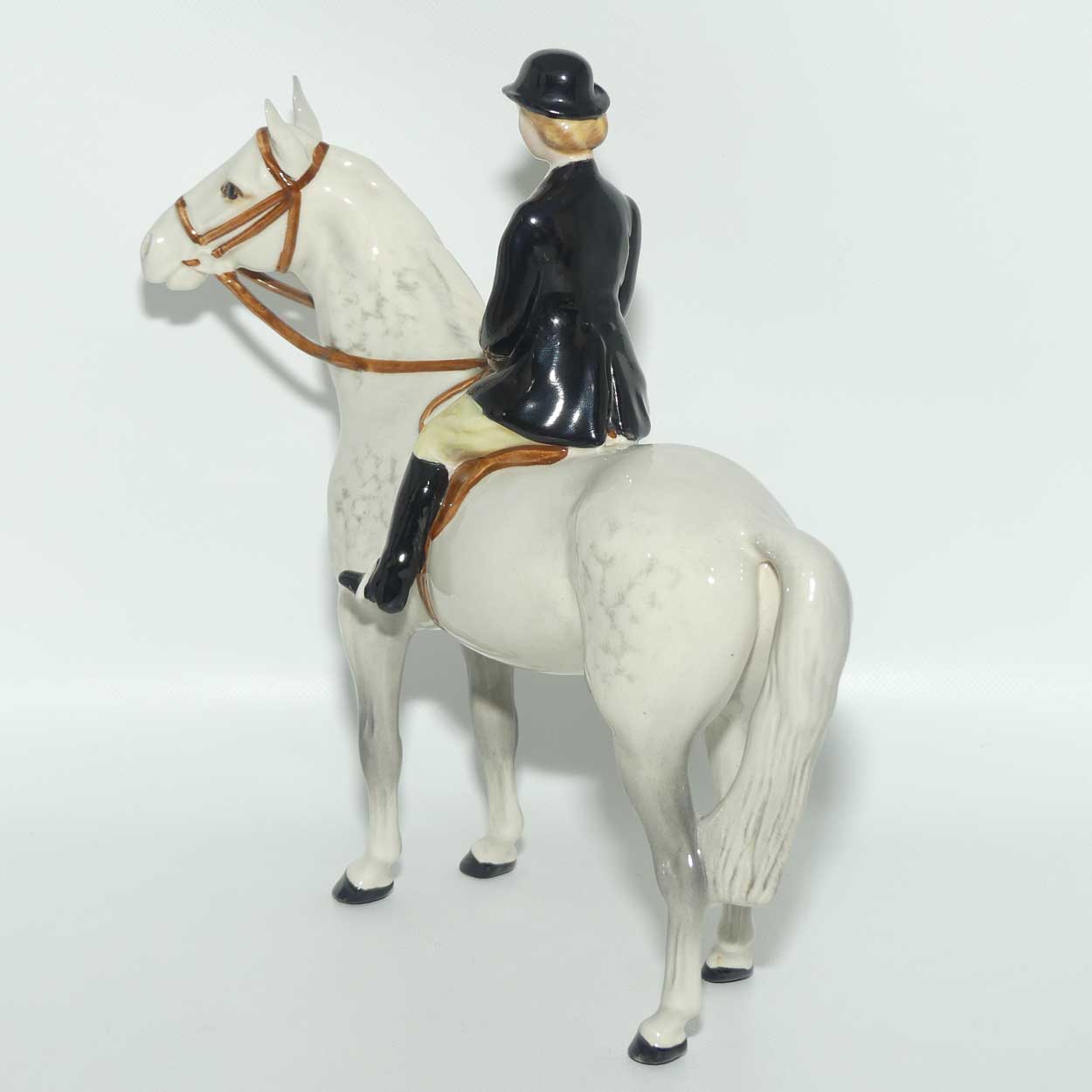 #1730 Beswick Huntswoman | On Standing Horse | Grey #1