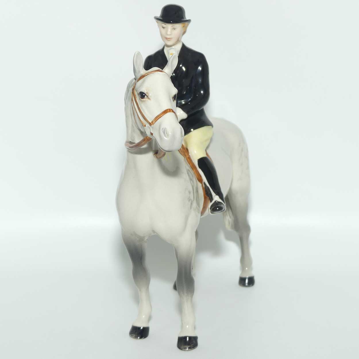 #1730 Beswick Huntswoman | On Standing Horse | Grey #1