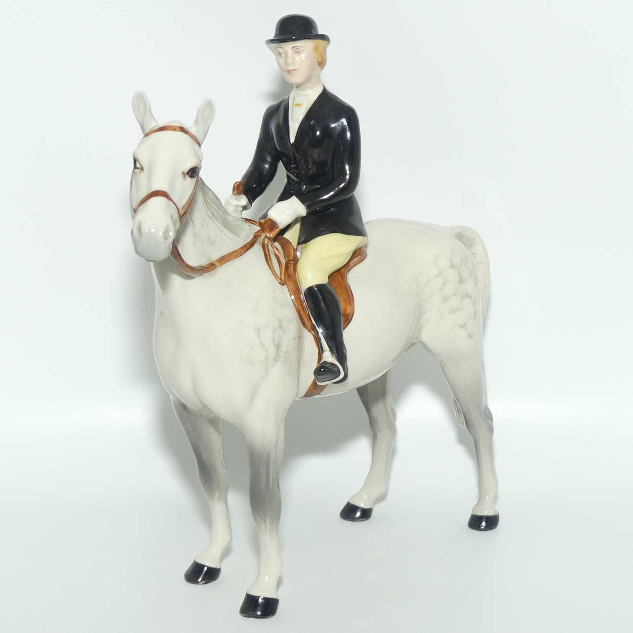 #1730 Beswick Huntswoman | On Standing Horse | Grey #2