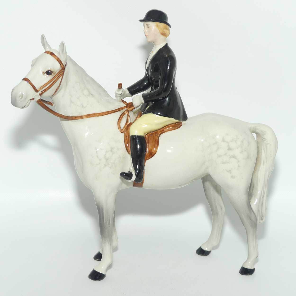 #1730 Beswick Huntswoman | On Standing Horse | Grey #2