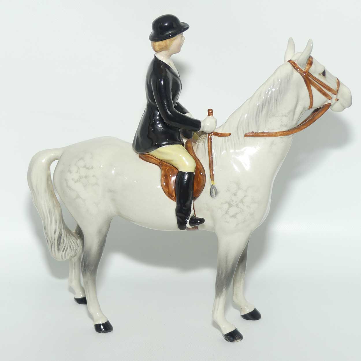 #1730 Beswick Huntswoman | On Standing Horse | Grey #2