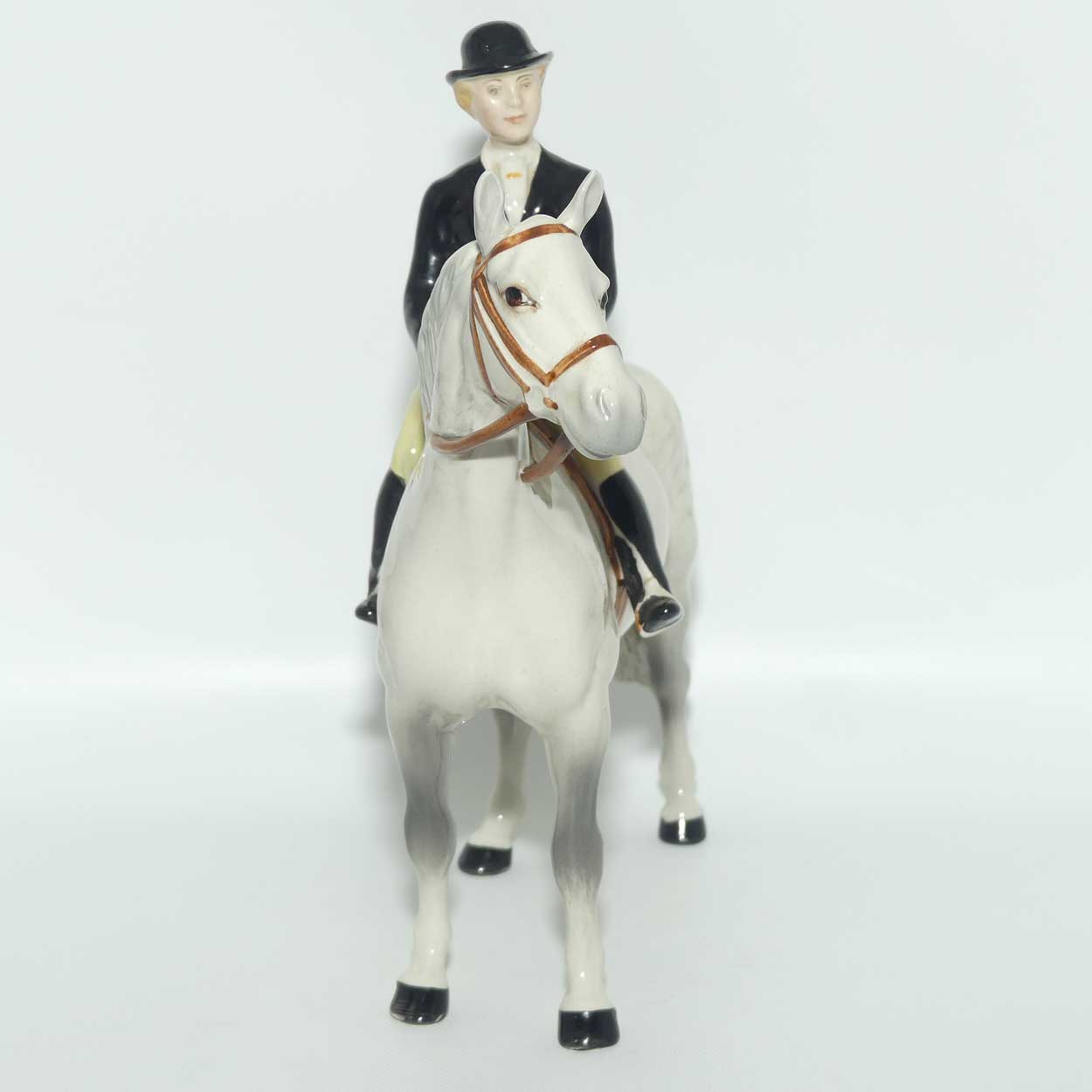 #1730 Beswick Huntswoman | On Standing Horse | Grey #2