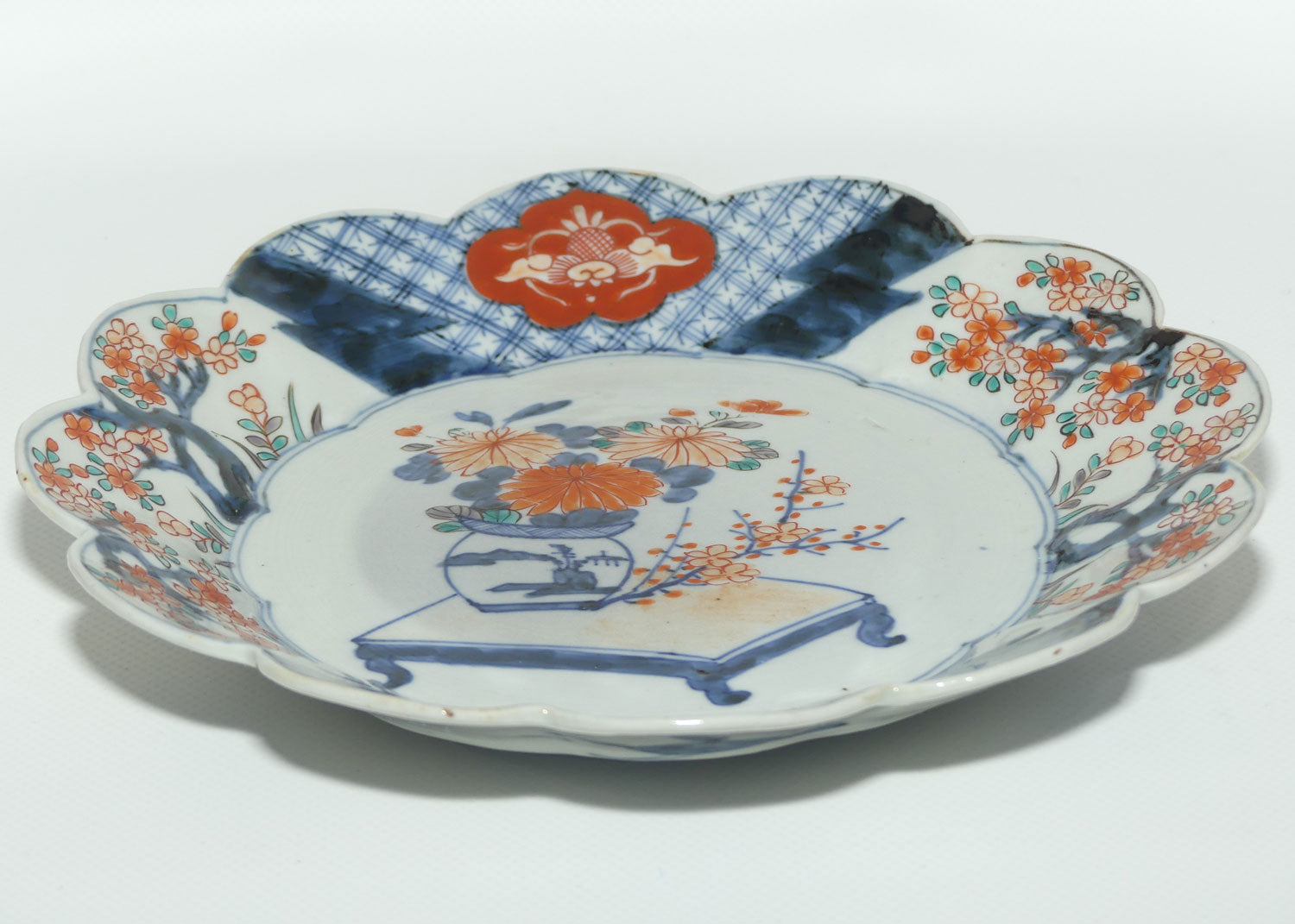 Japanese Imari hand painted cabinet plate c.1900 | Fluted Rim #3 | Red and Blue