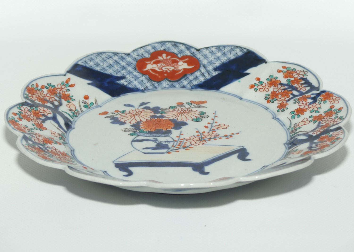 Japanese Imari hand painted cabinet plate c.1900 | Fluted Rim #4 | Red and Blue