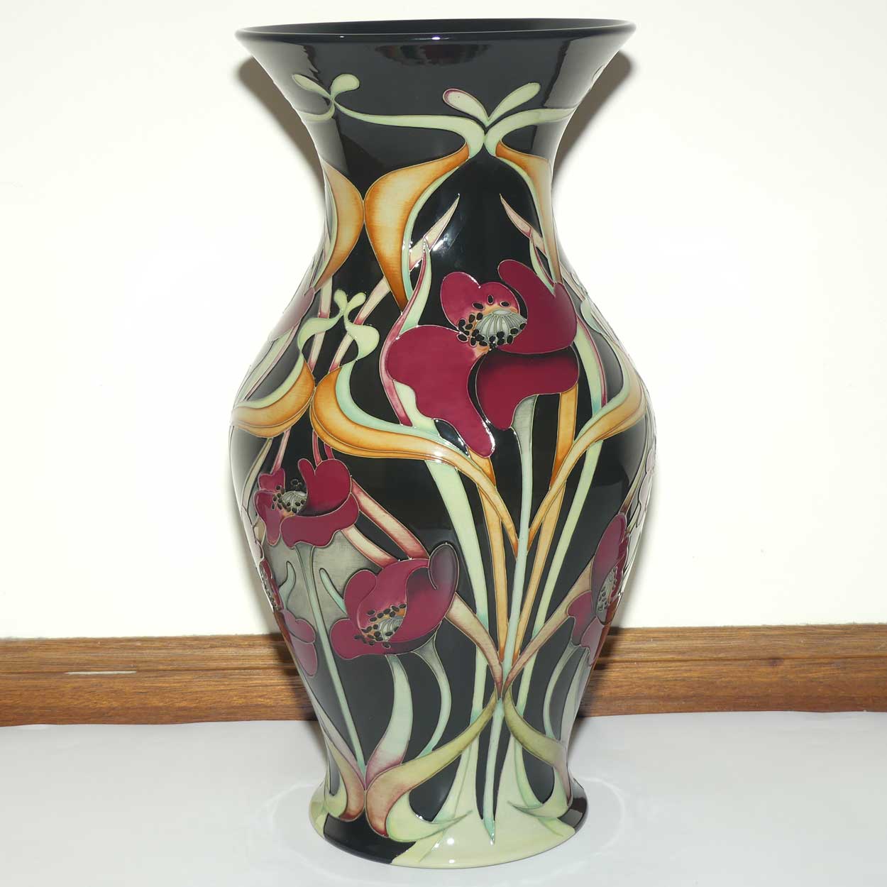Moorcroft In Praise of Poppies vase | Prestige | Shape 226/18 | Num Ed