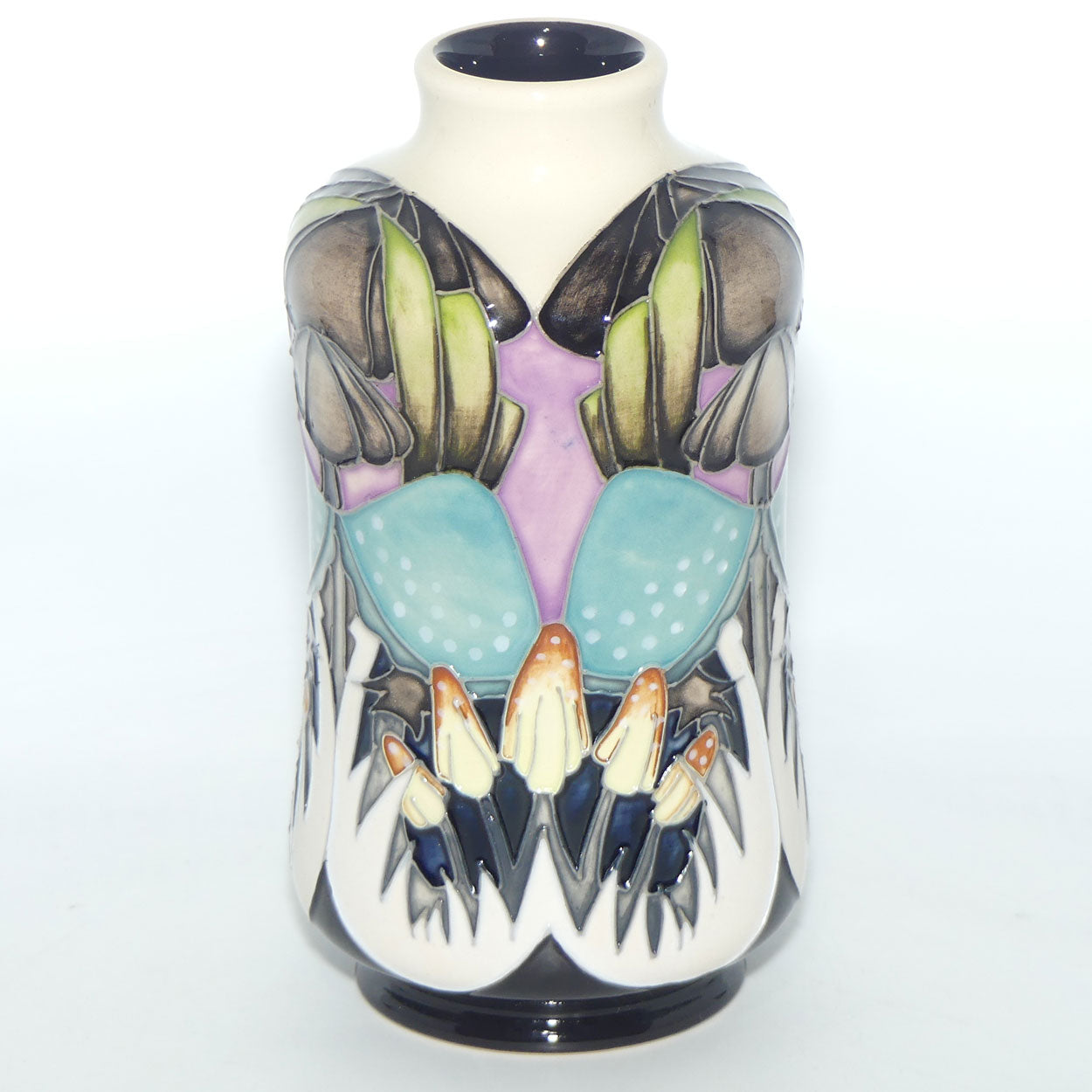 Moorcroft Pottery | Indigo Lace 98/5 vase | Vicky Lovatt