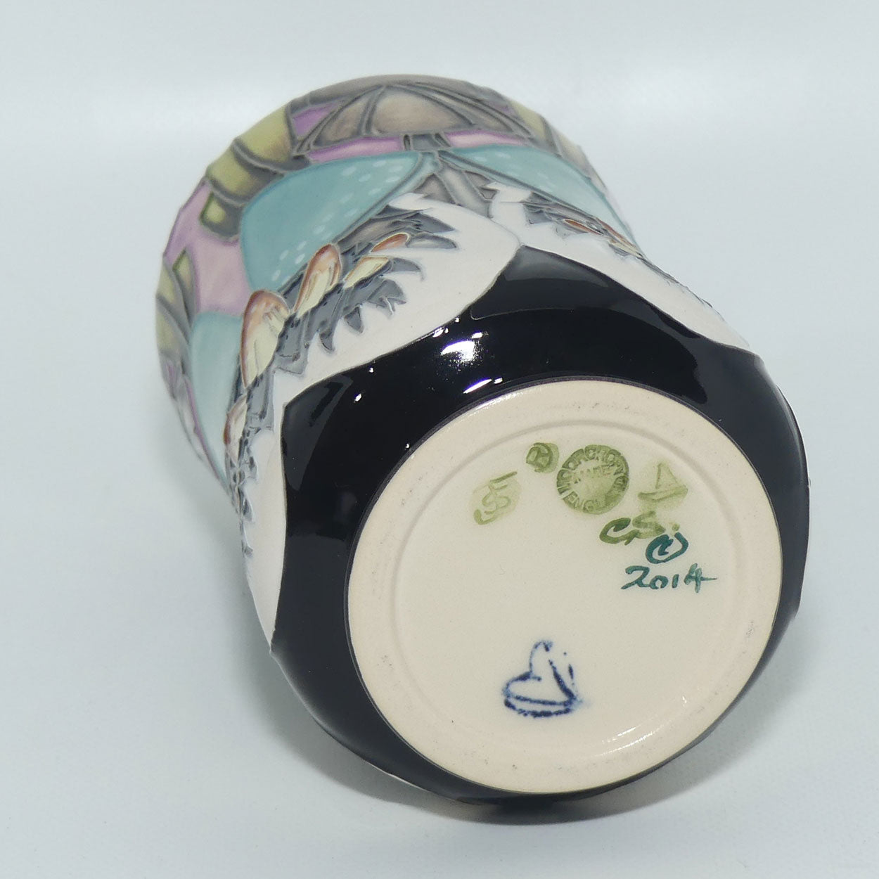 Moorcroft Pottery | Indigo Lace 98/5 vase | Vicky Lovatt