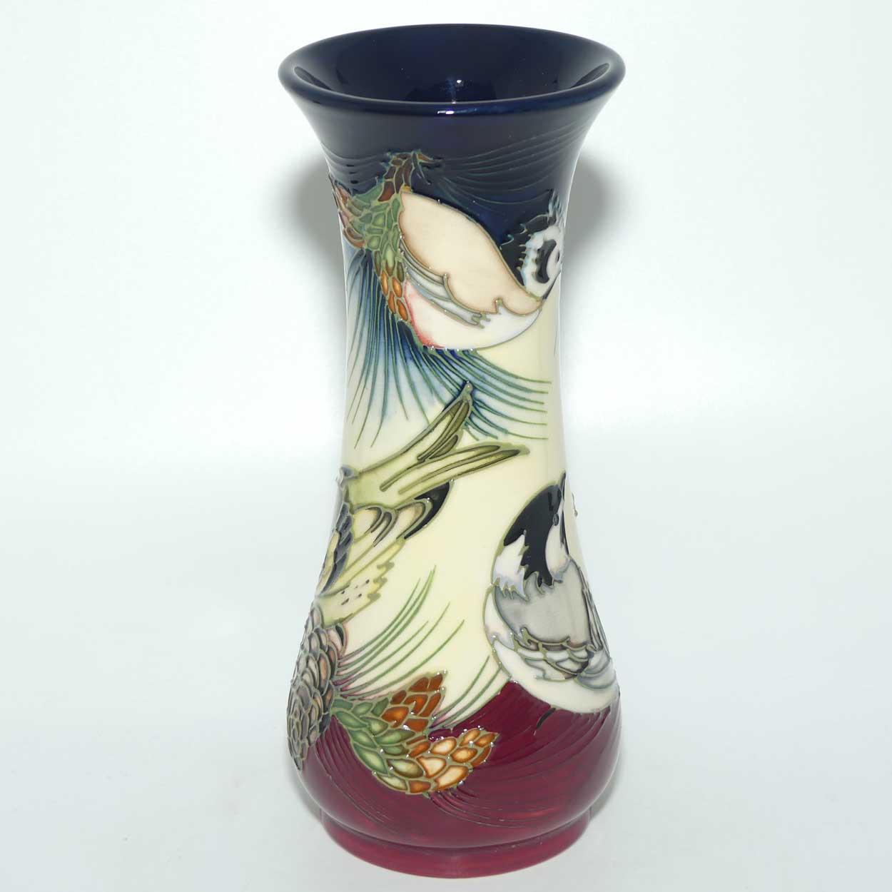 Moorcroft Ingleswood 364/8 vase