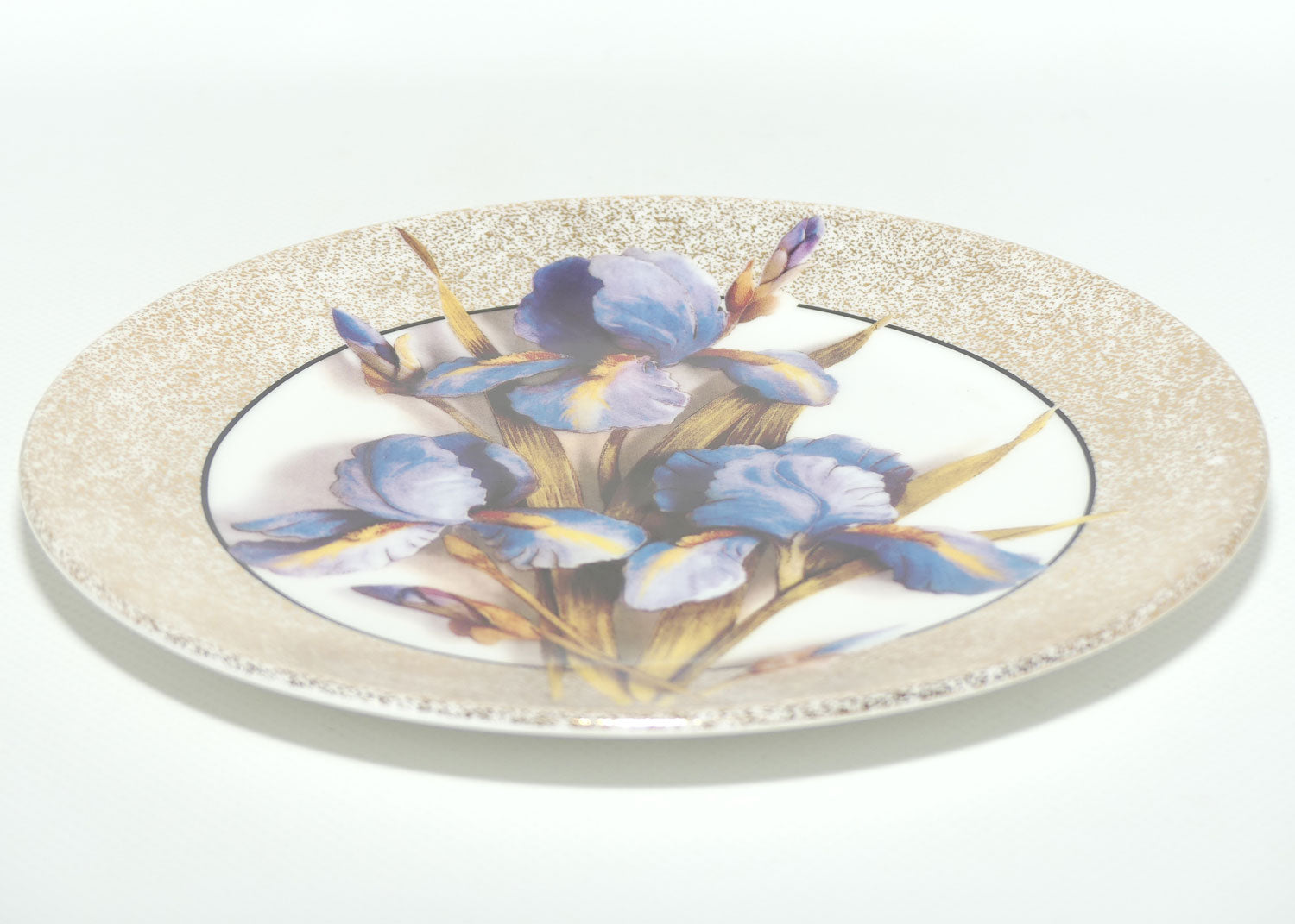Bradex 26 R76 027.2 plate | Floral Illusions | Iris