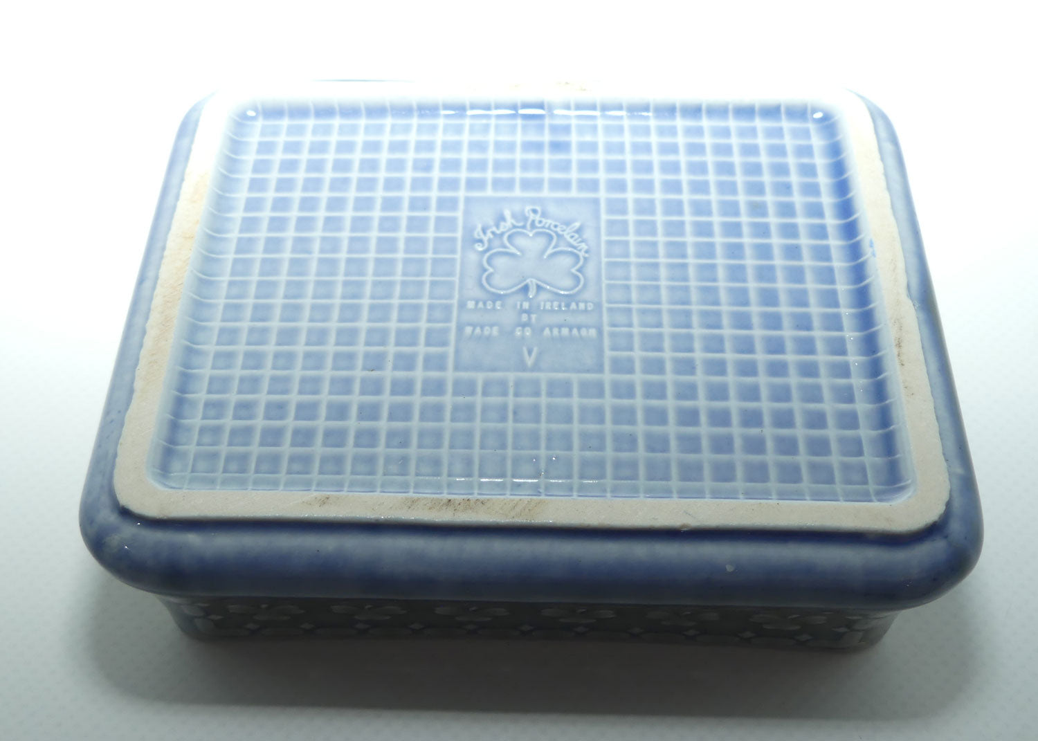 Wade Irish Porcelain Stagecoach trinket box