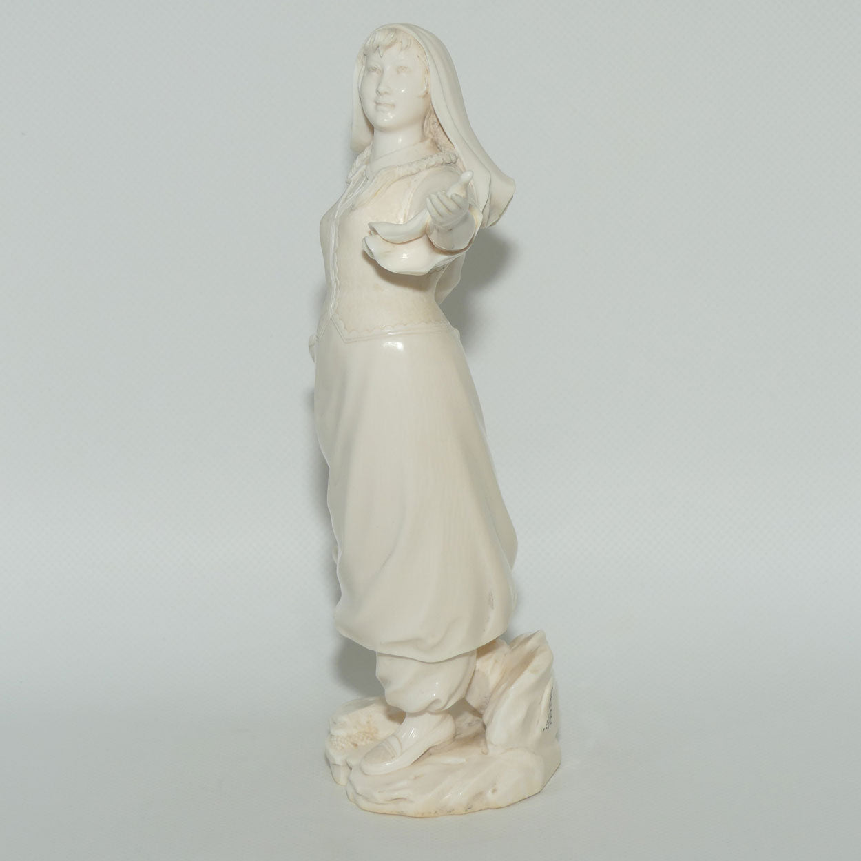 Magnificent Japanese Carved Ivory Okimono of Woman Gathering | Arm Outstretched