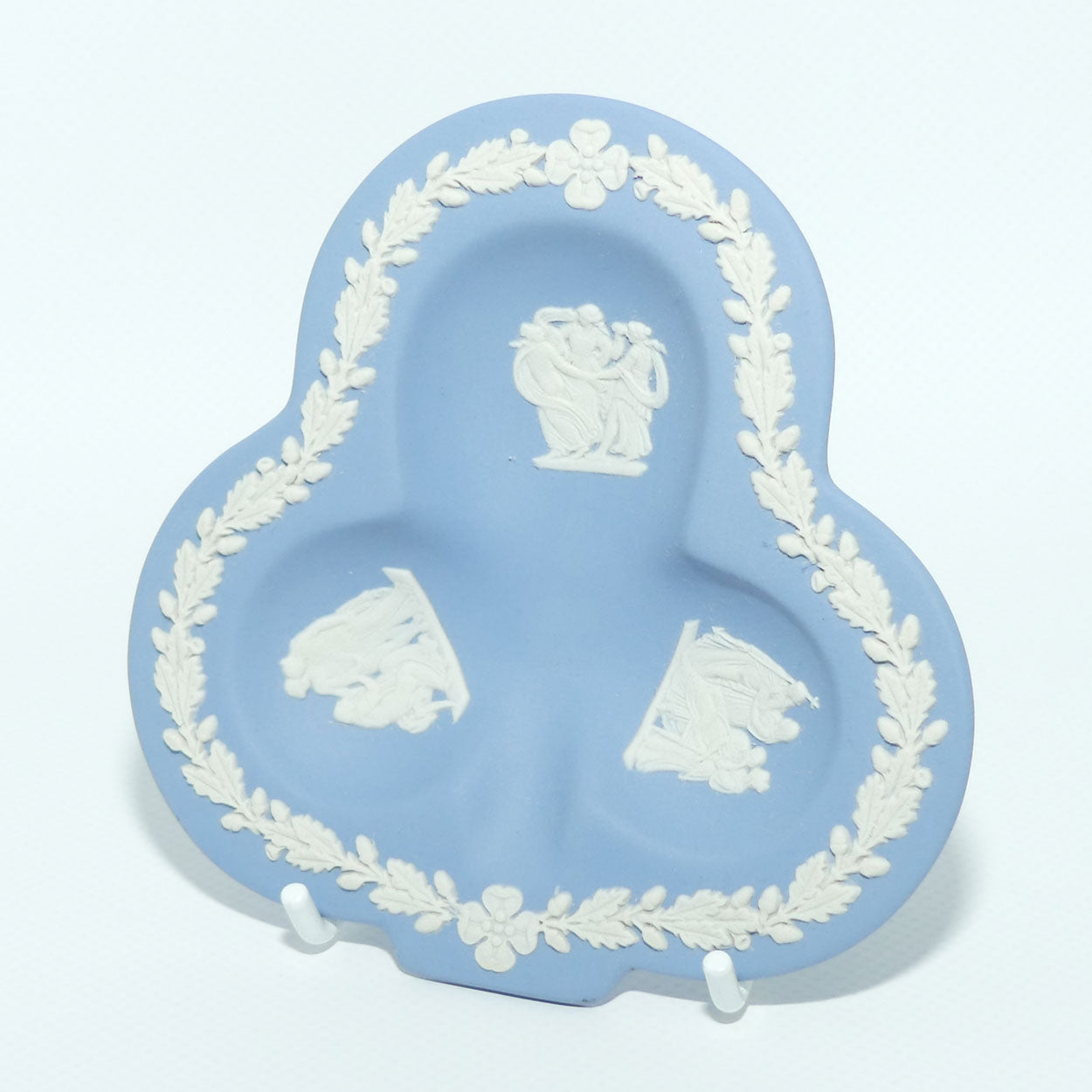 Wedgwood Jasper | White on Pale Blue | Clubs shape dish | #1