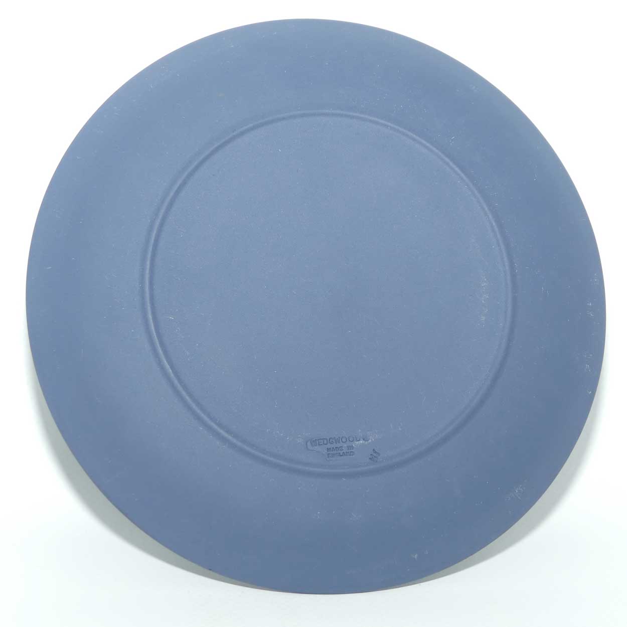 Wedgwood Jasper | White on Dark Blue Cherub with 2 trumpets plate | 16.5cm diameter