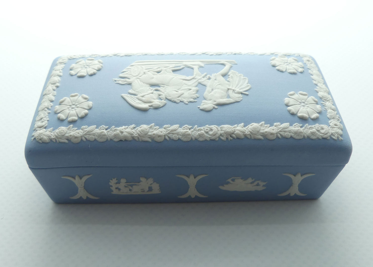 Wedgwood Jasper | White on Pale Blue | Well decorated Rectangular box