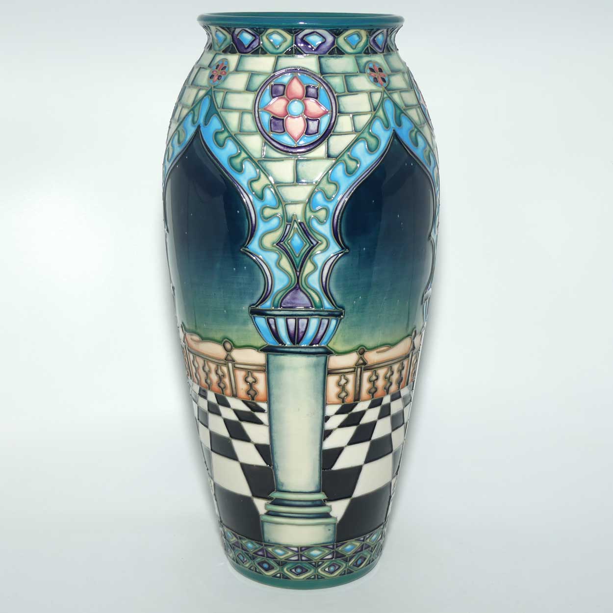 Moorcroft Jumeirah 398/14 vase
