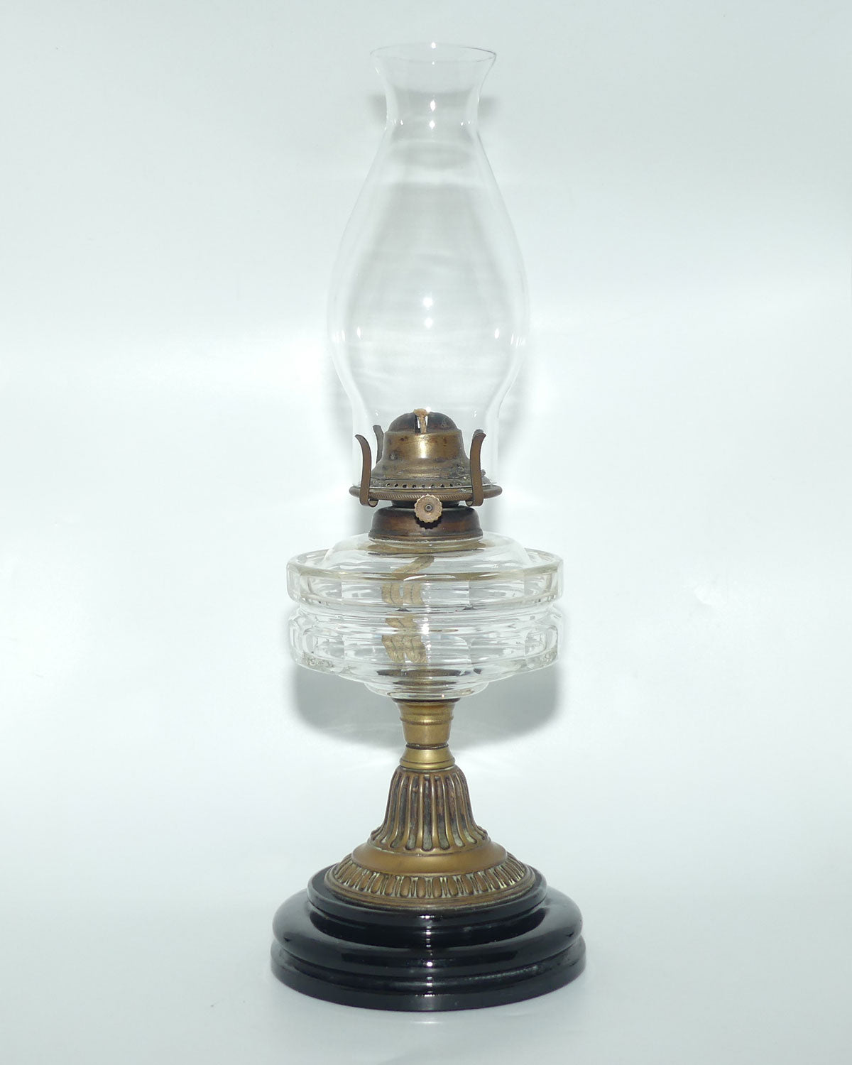 Victorian facetted Crystal font Oil Lamp | Brass Column on Black Terracotta base