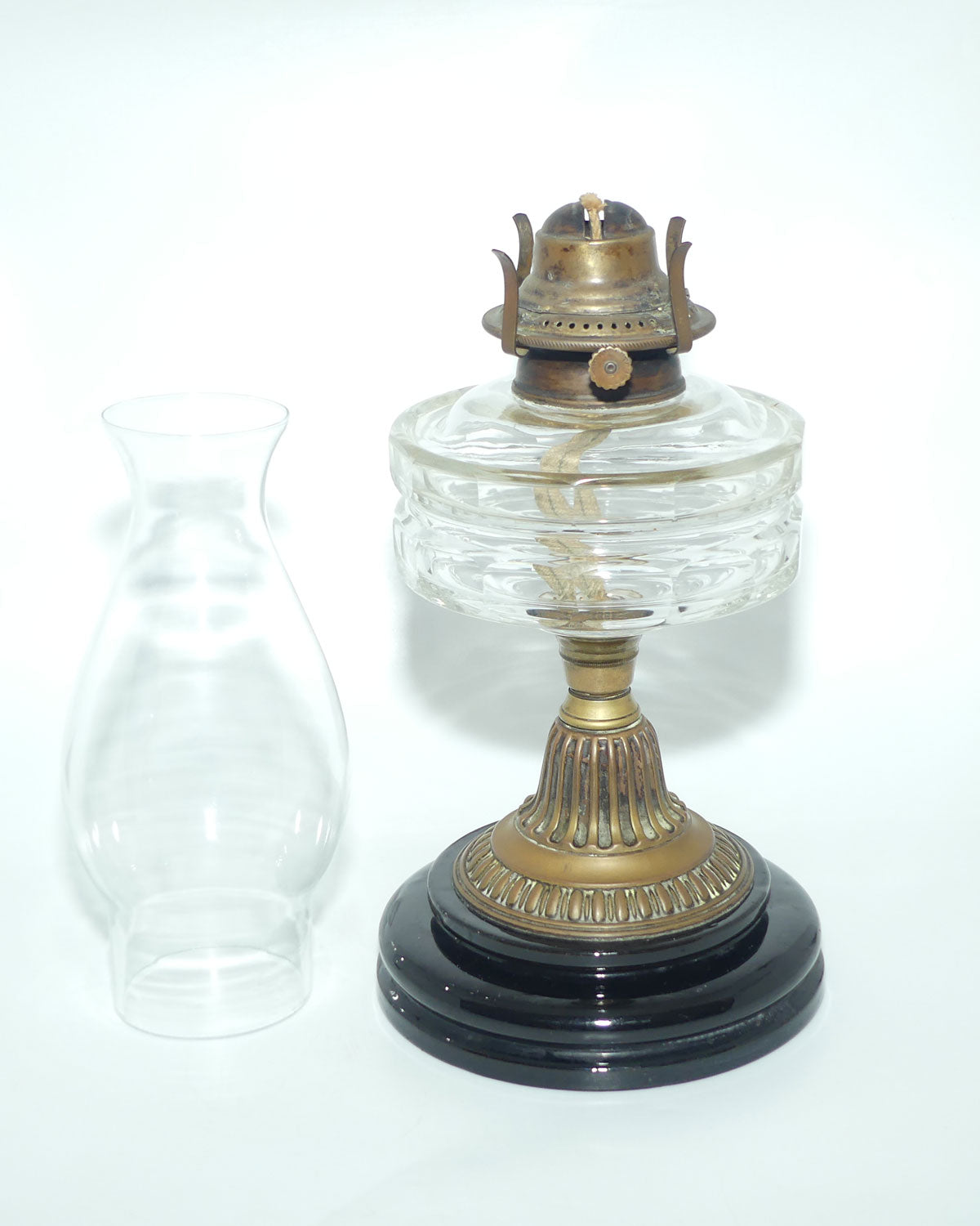 Victorian facetted Crystal font Oil Lamp | Brass Column on Black Terracotta base