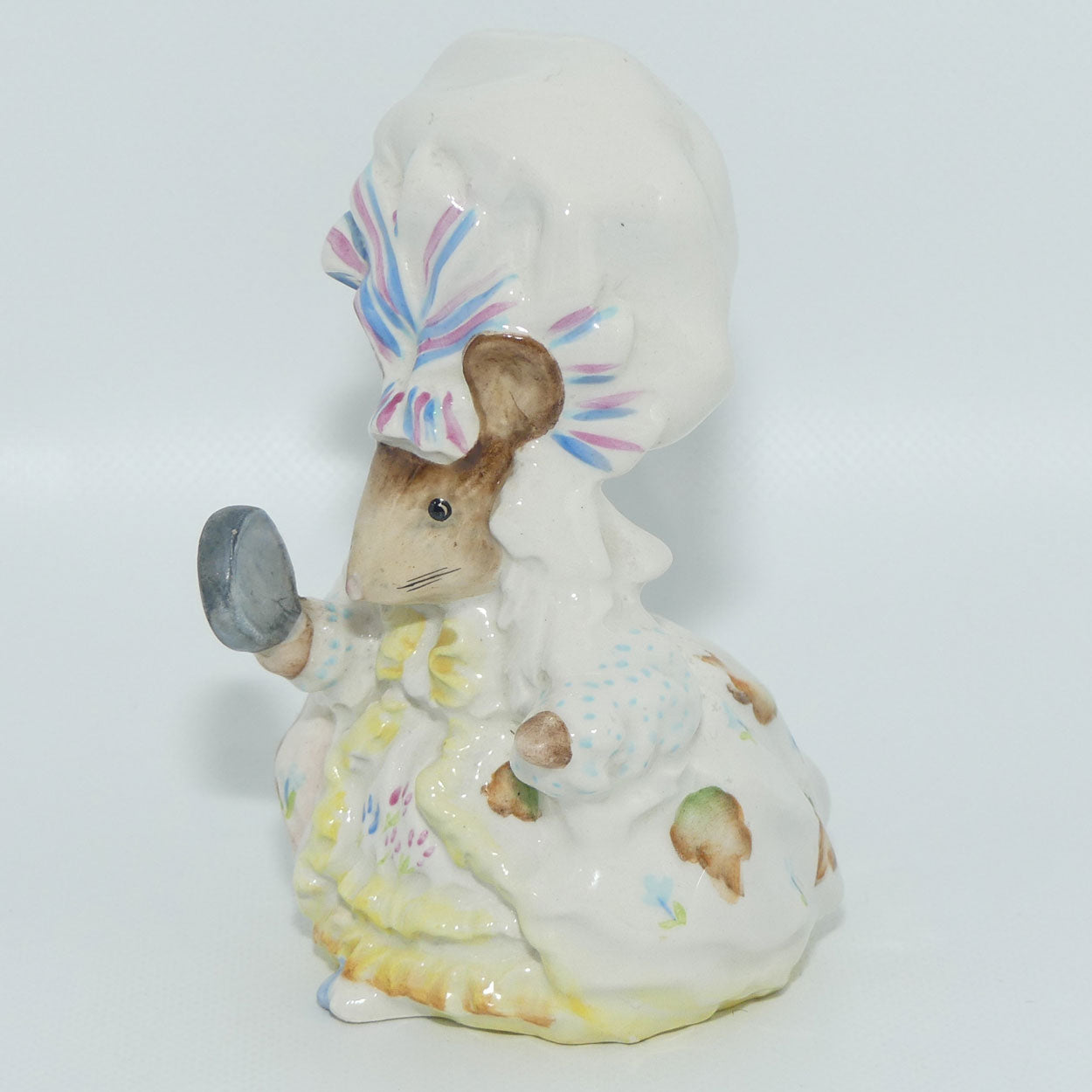 Beswick Beatrix Potter Lady Mouse | BP2a Gold Oval | #1
