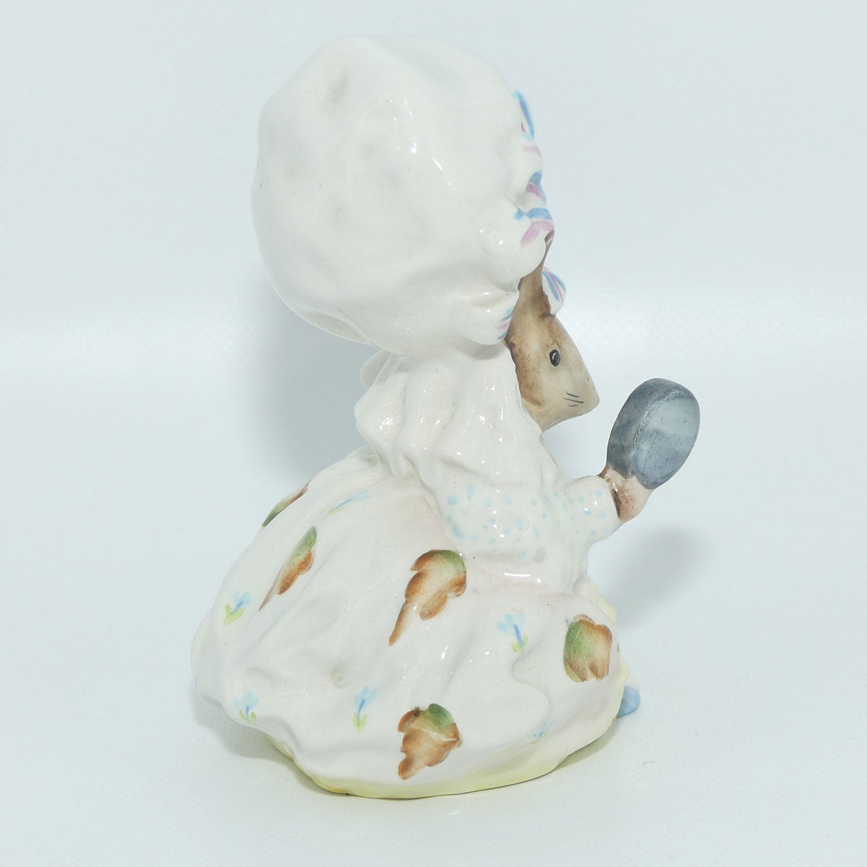 Beswick Beatrix Potter Lady Mouse | BP2a Gold Oval | #1