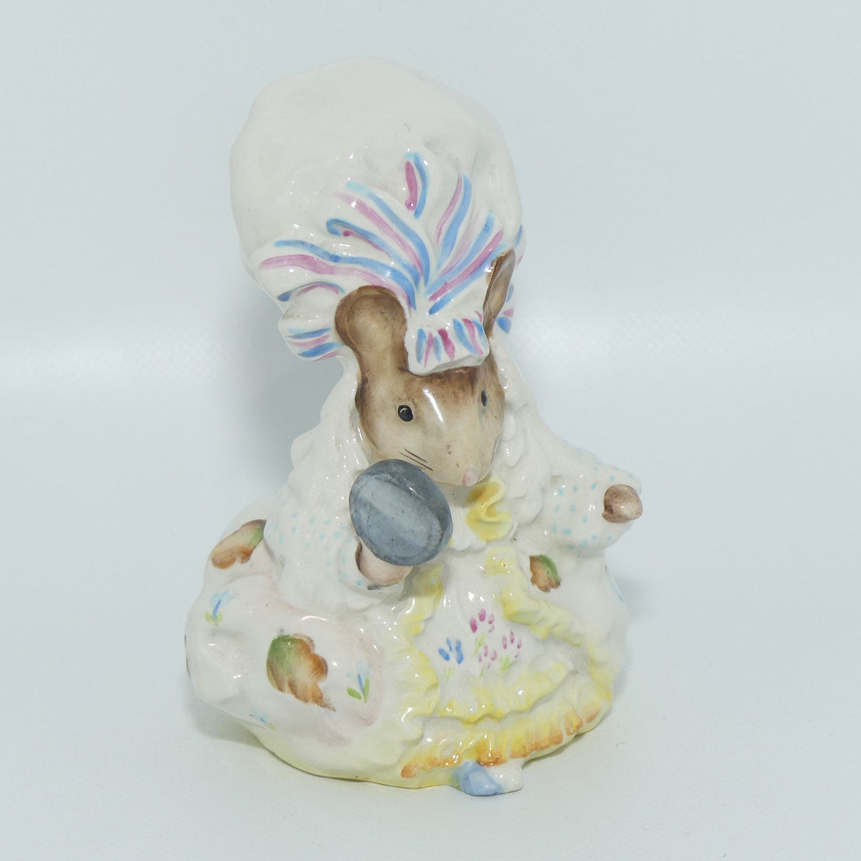 Beswick Beatrix Potter Lady Mouse | BP2a Gold Oval | #1
