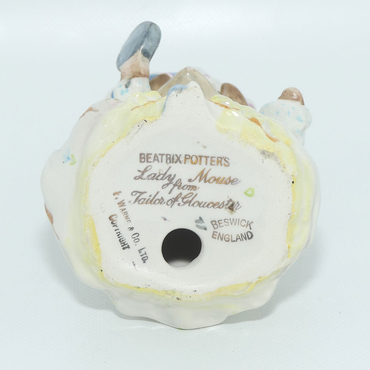 Beswick Beatrix Potter Lady Mouse | BP2a Gold Oval | #1