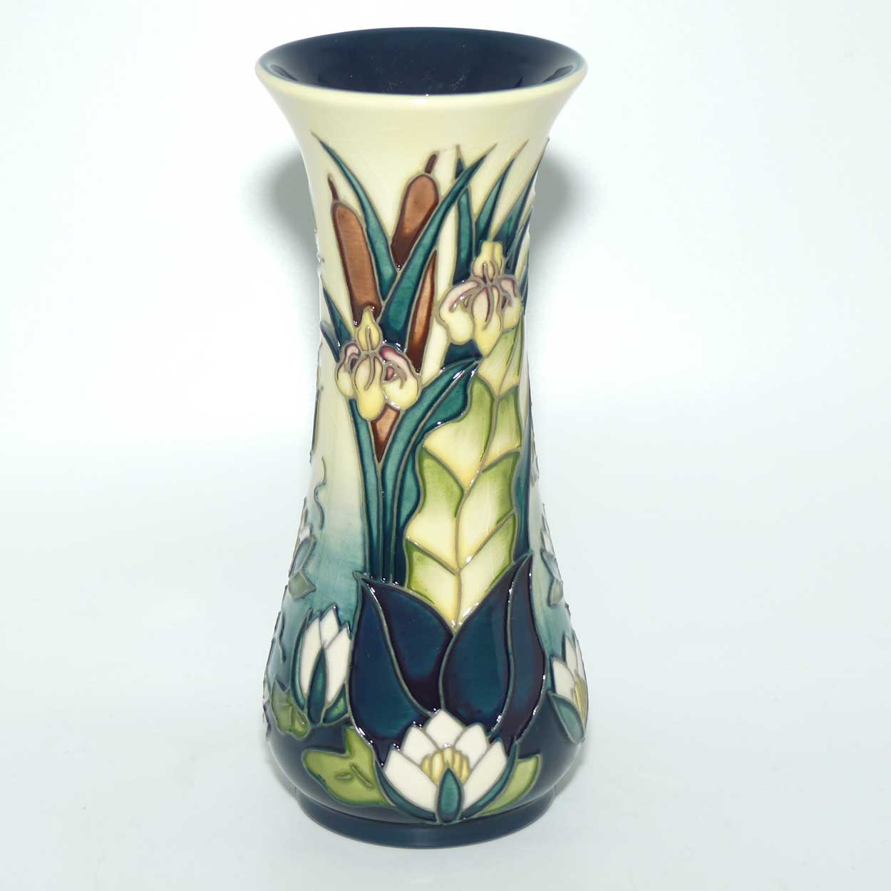 Moorcroft Lamia 364/8 vase