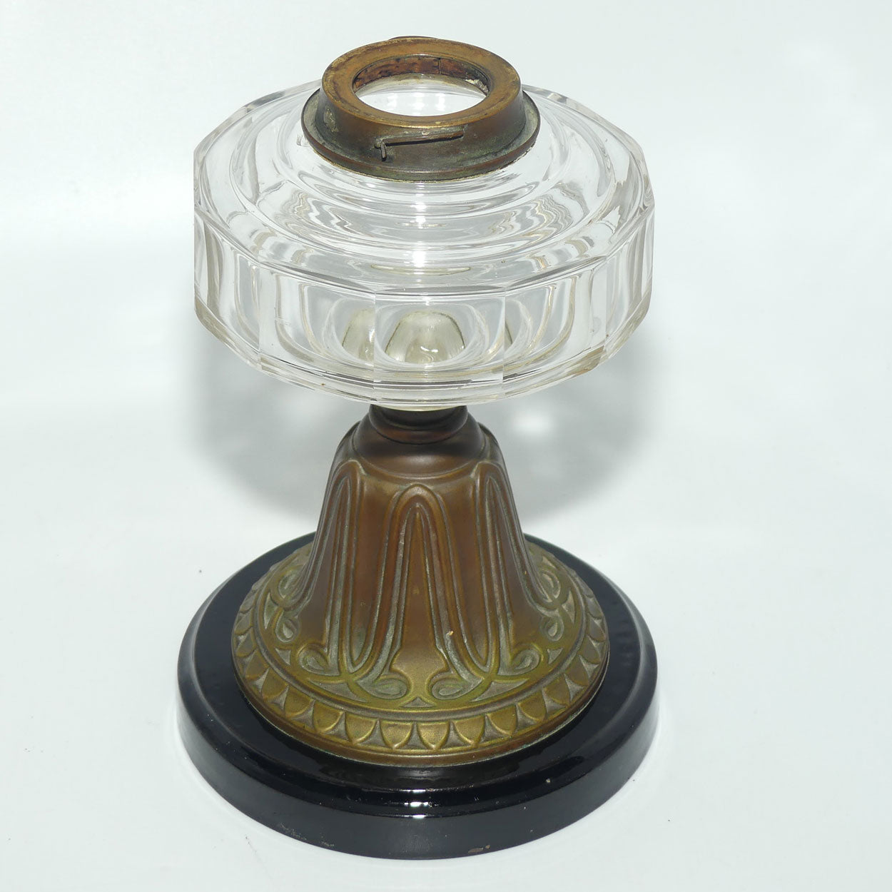 Victorian facetted Crystal font Hinks's Duplex Patent Oil Lamp