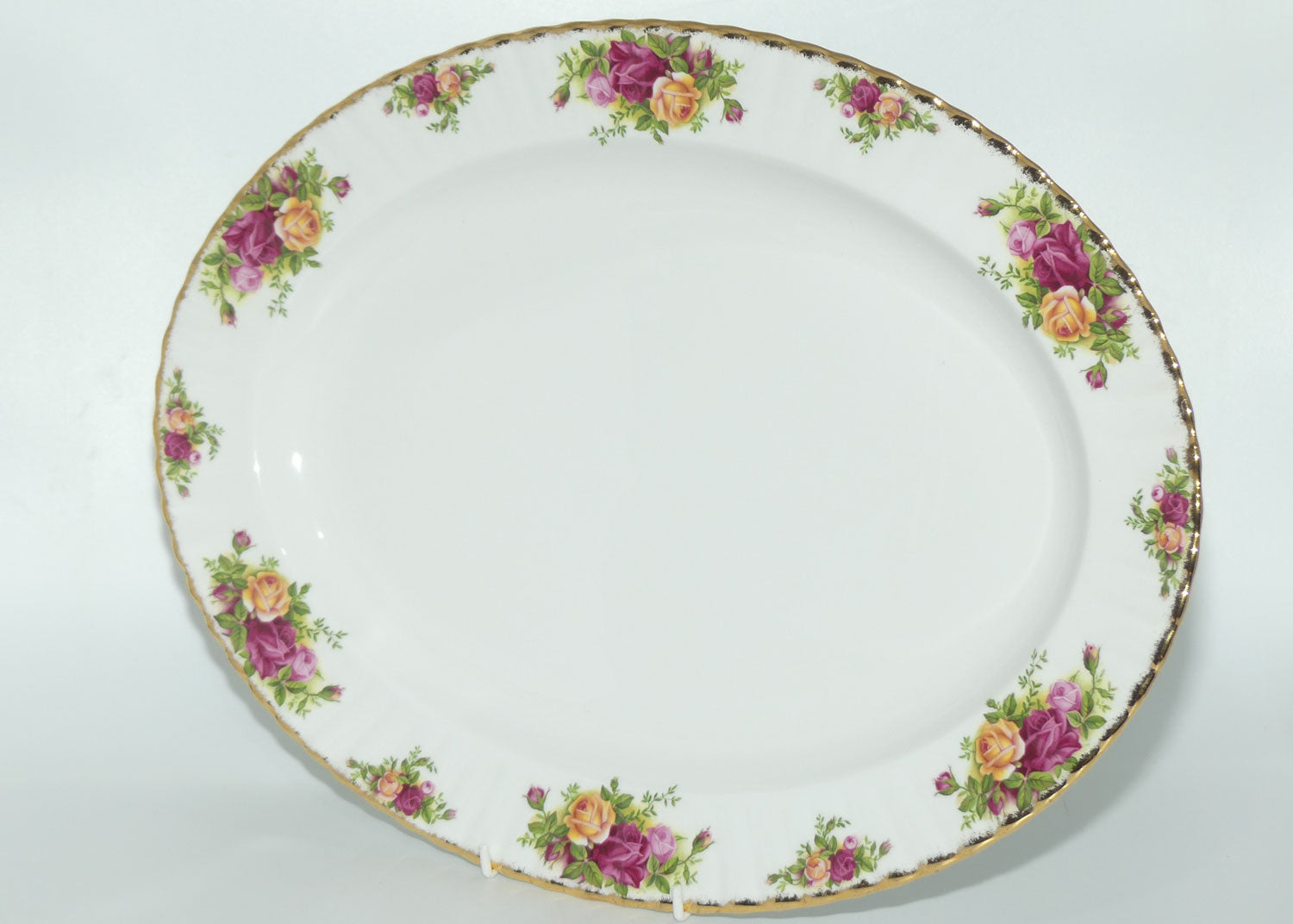 Royal Albert Bone China England Old Country Roses oval meat platter | 41cm | 1962 backstamp