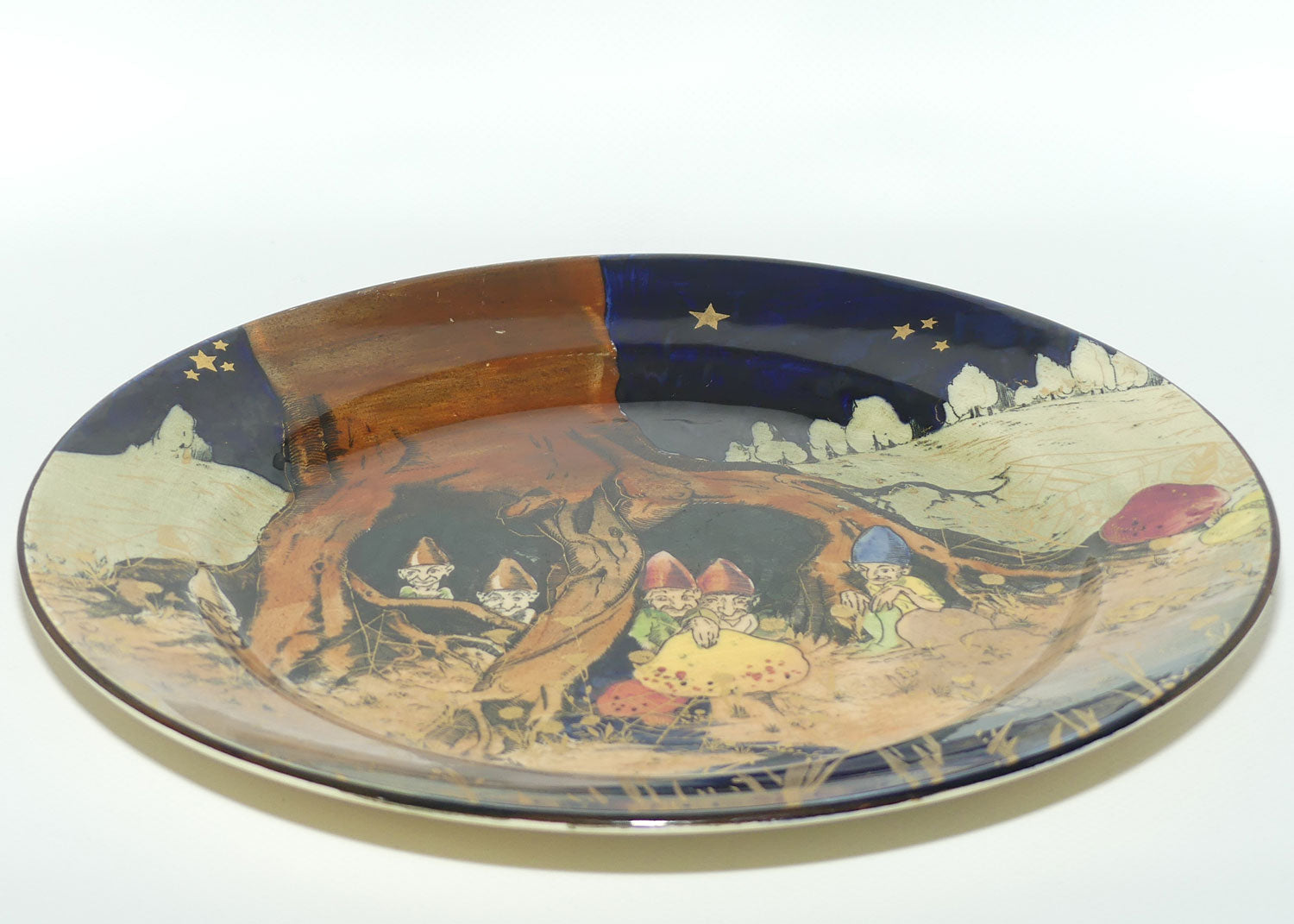 Royal Doulton Gnomes B with gilt highlights plate D4697 | #3 | 26cm diam