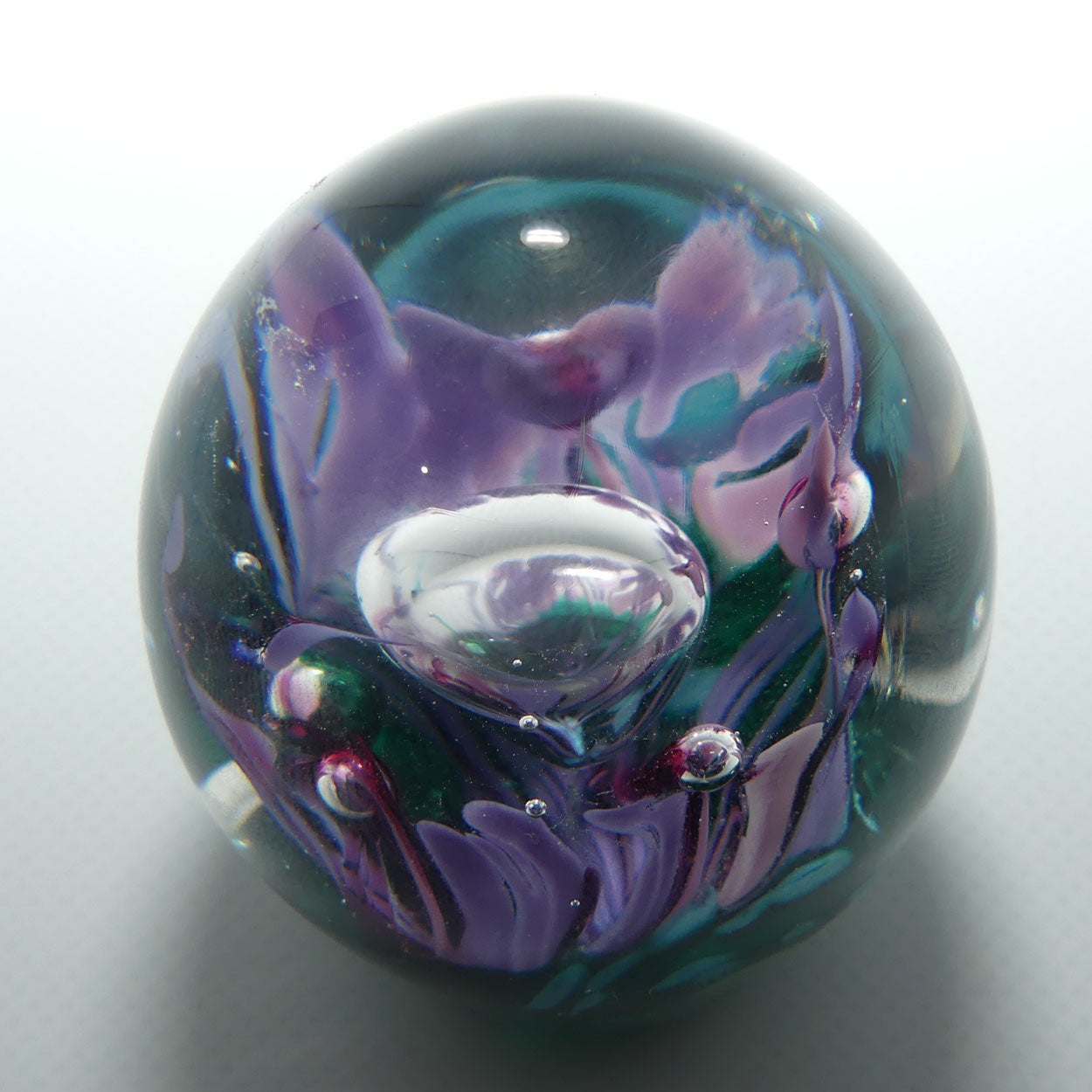 Lynden Over | Lava Glass New Zealand controlled bubble Rockpool paperweight c.2016