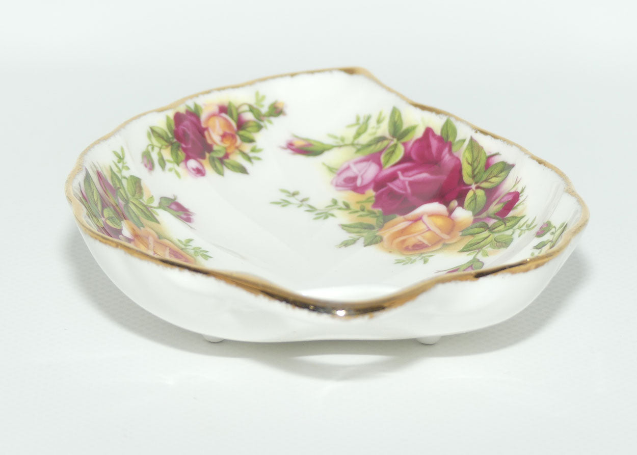 Royal Albert Bone China England Old Country Roses Leaf Shape Plate| © 1962 Royal Albert Ltd backstamp